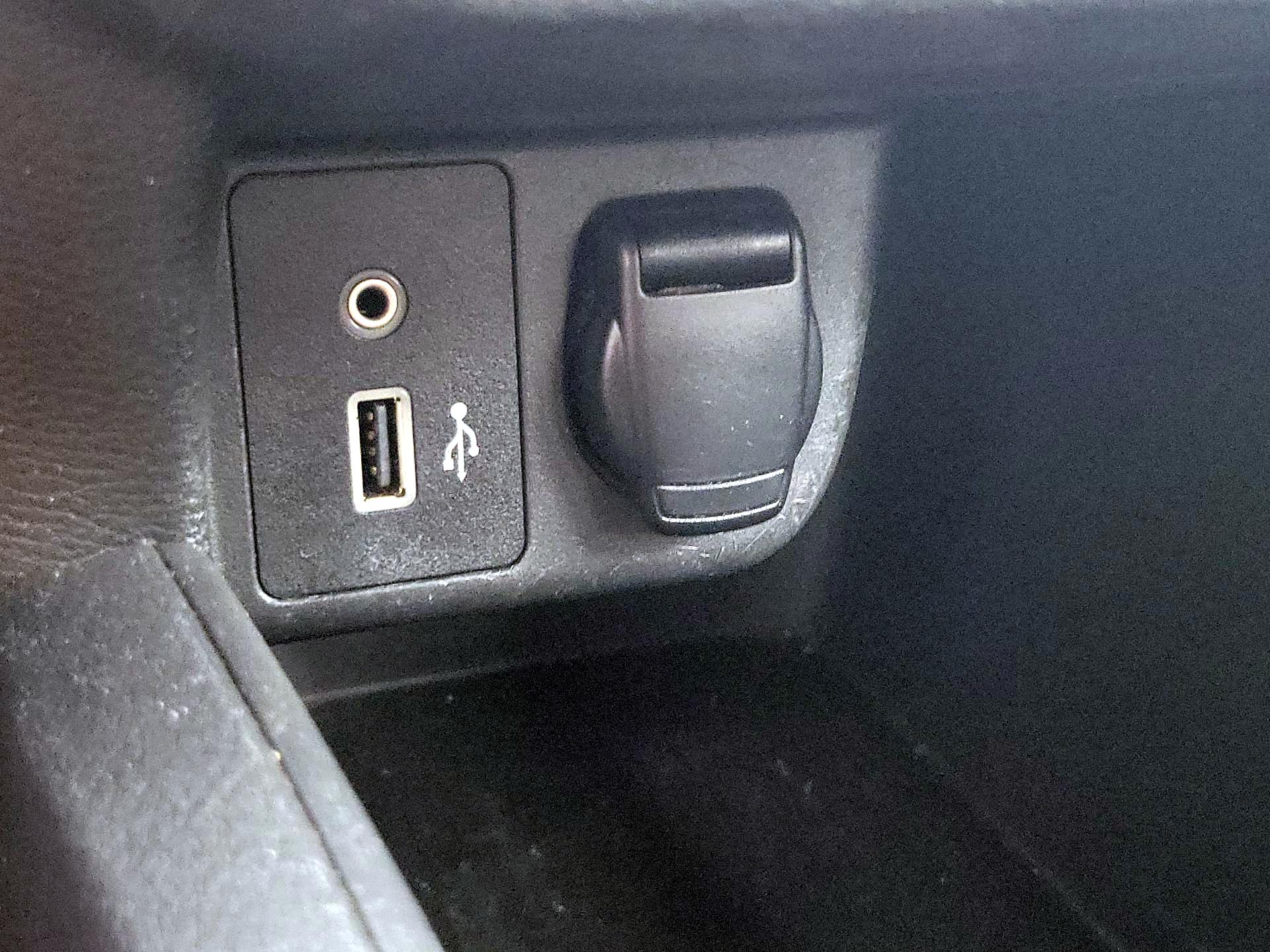 Thumbnail: 2020 Nissan Versa - 18