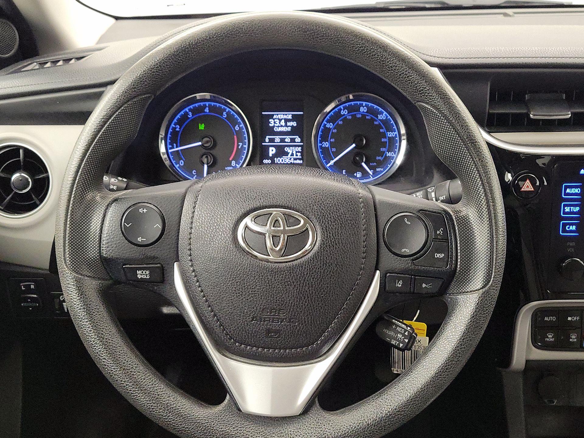 Thumbnail: 2017 Toyota Corolla - 10