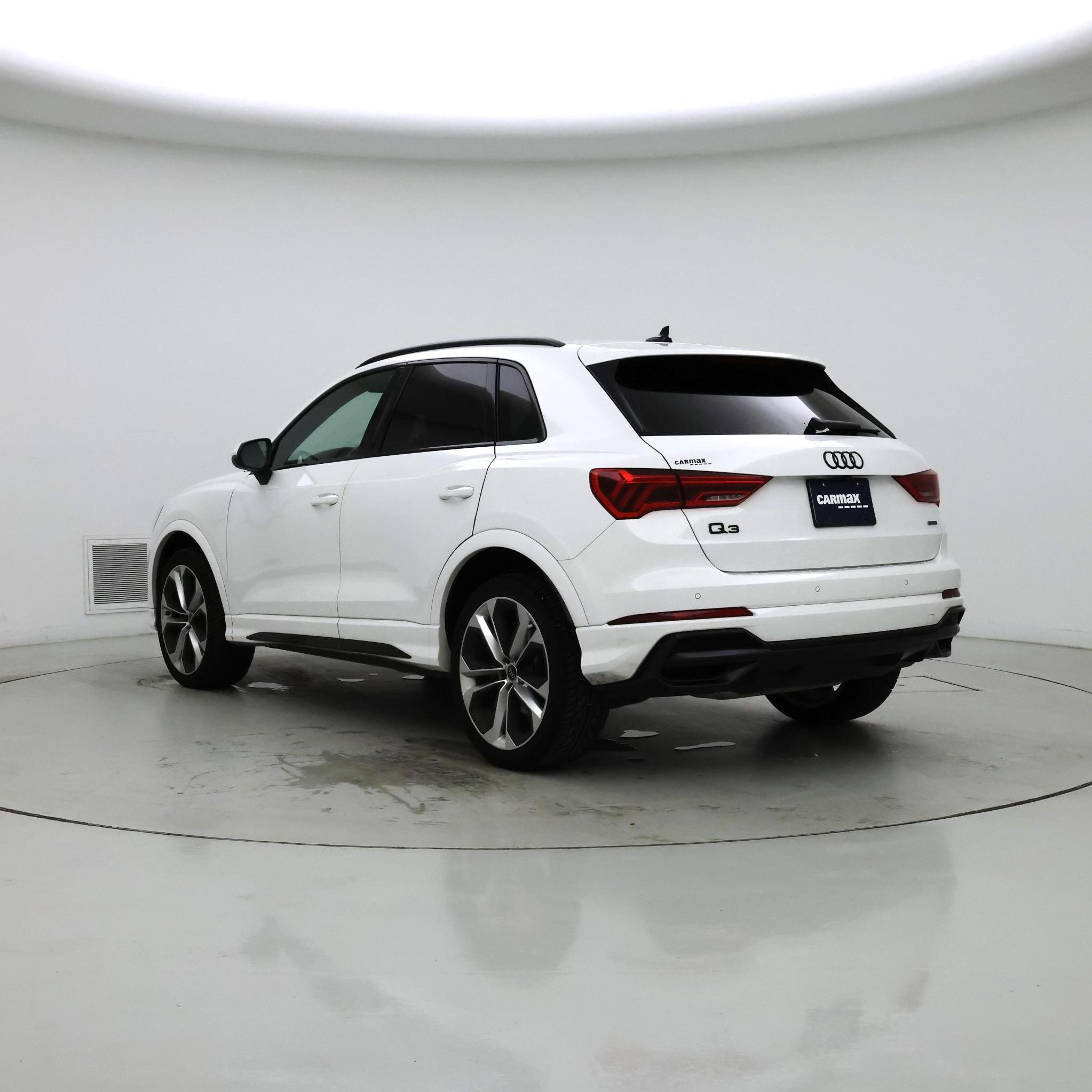 Thumbnail: 2022 Audi Q3 - 2