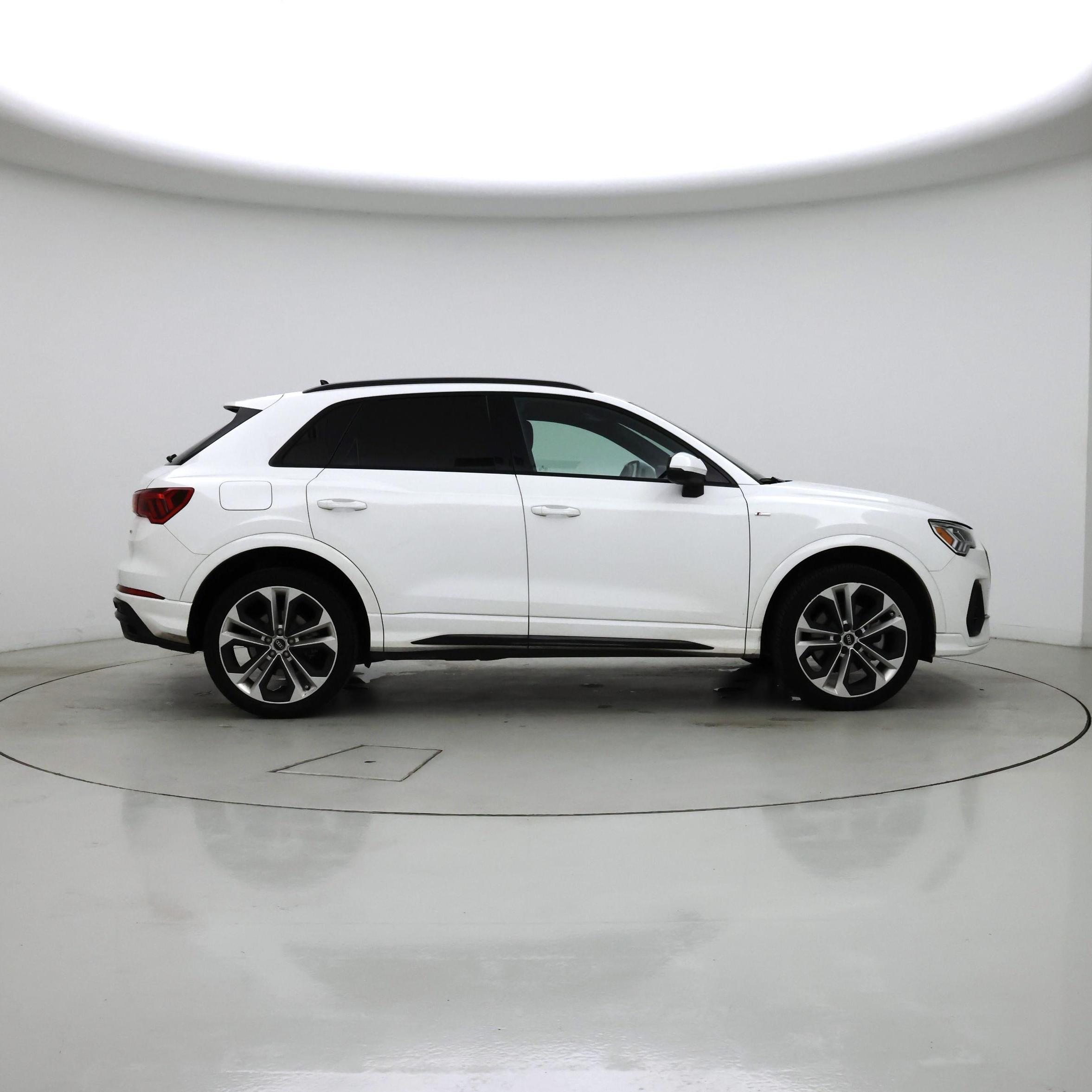 Thumbnail: 2022 Audi Q3 - 7