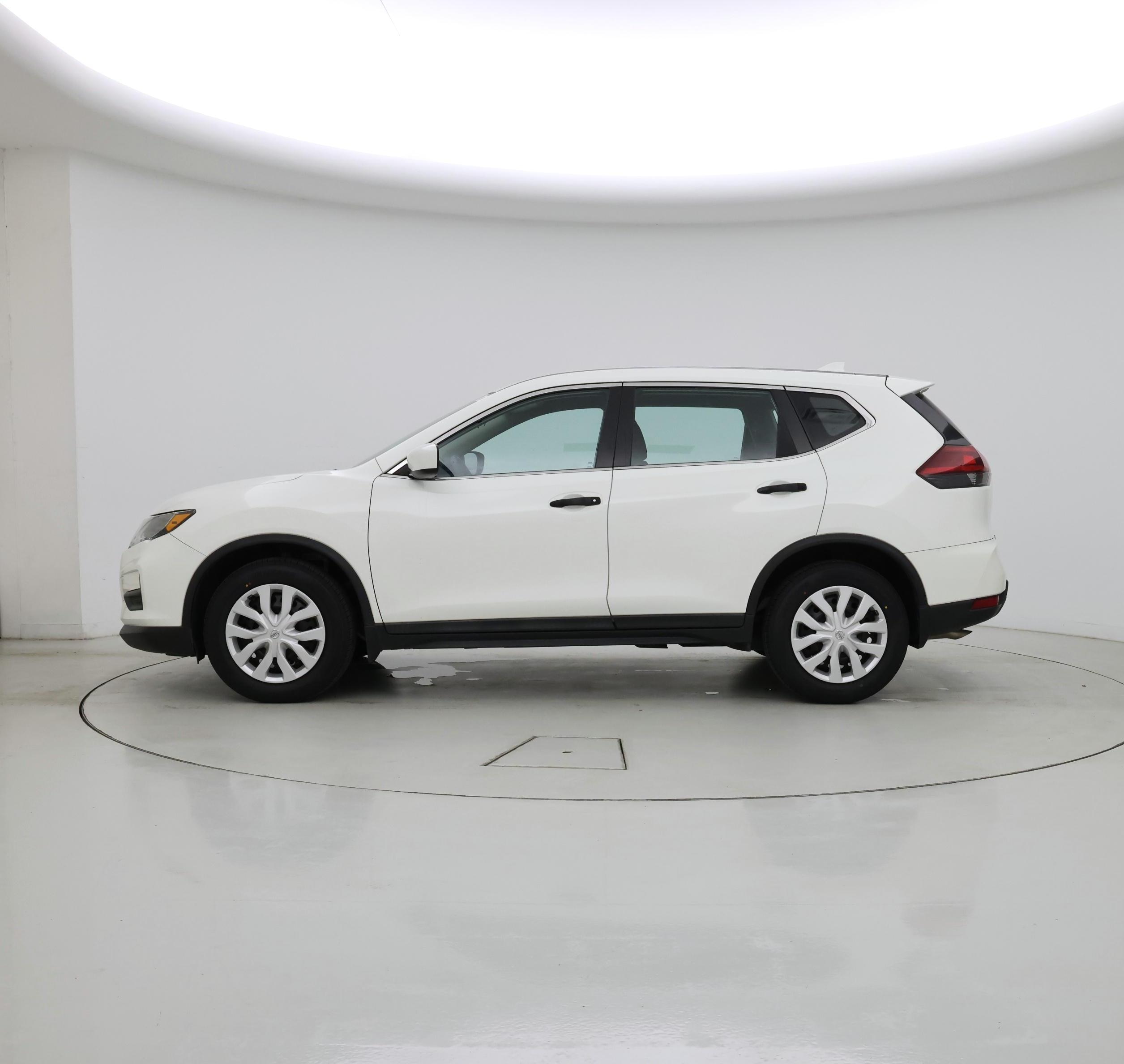 Thumbnail: 2020 Nissan Rogue - 3