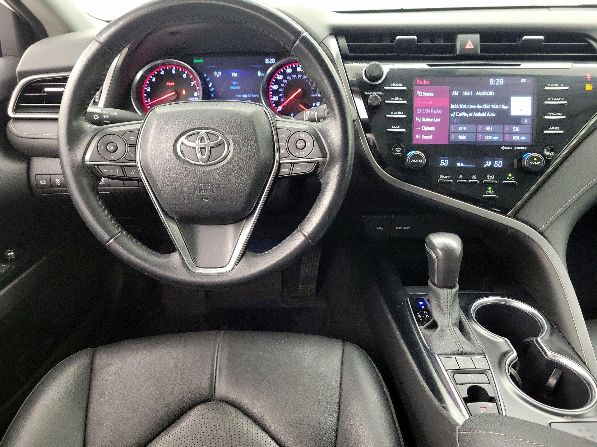 Thumbnail: 2020 Toyota Camry - 10