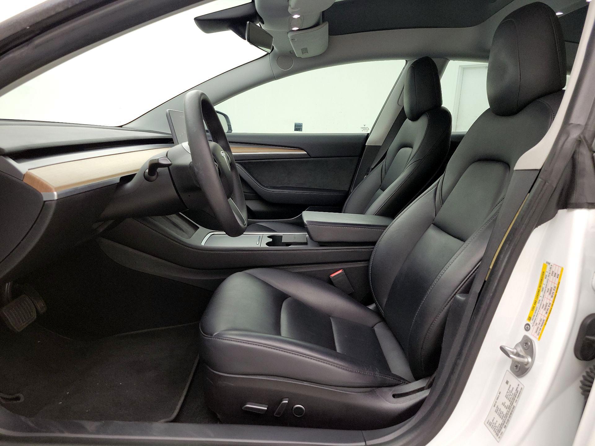 Thumbnail: 2021 Tesla Model 3 - 11