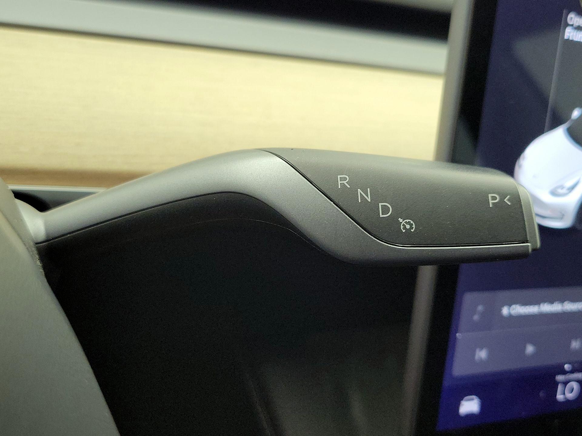 Thumbnail: 2021 Tesla Model 3 - 17