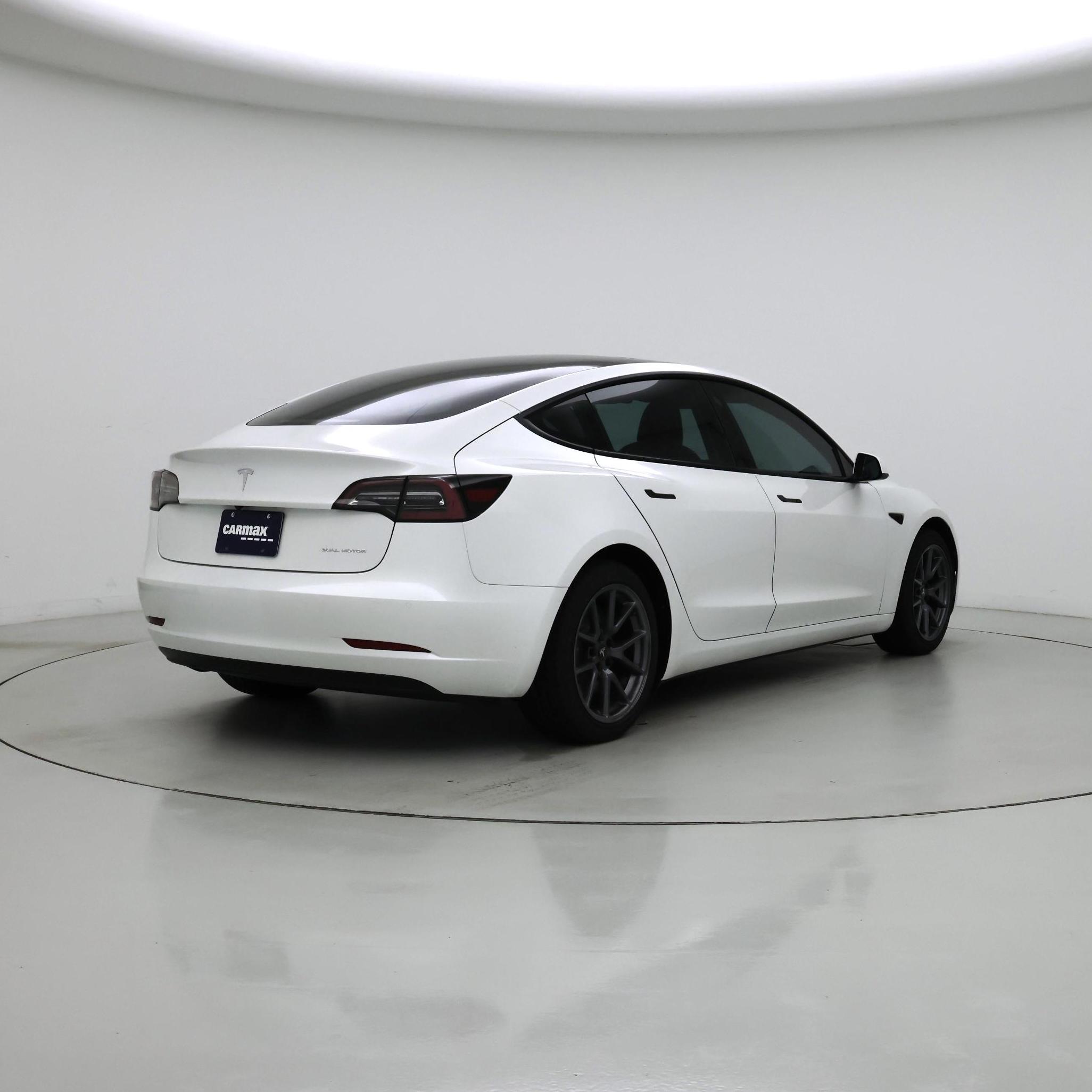 Thumbnail: 2021 Tesla Model 3 - 8