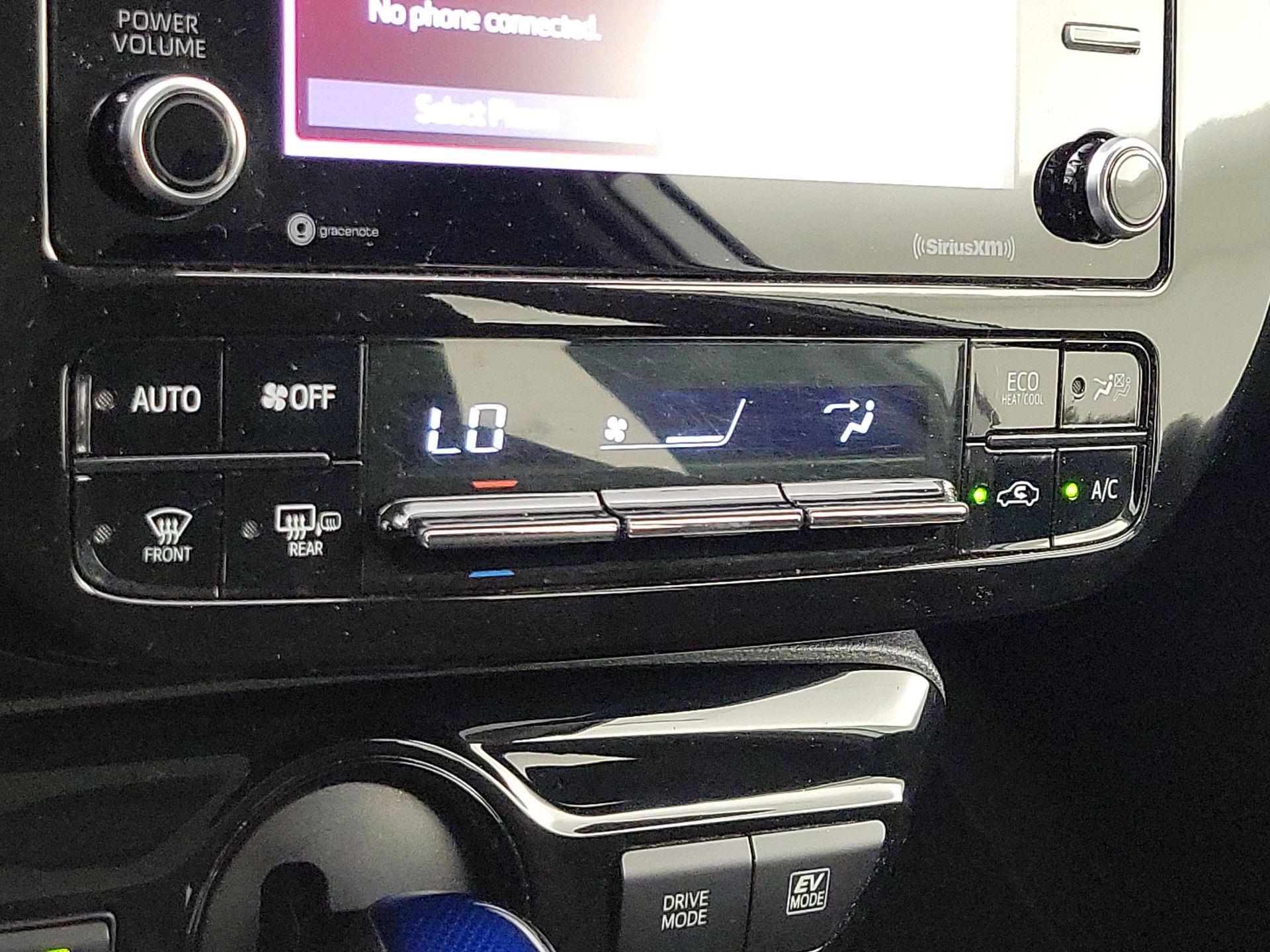 Thumbnail: 2021 Toyota Prius - 16