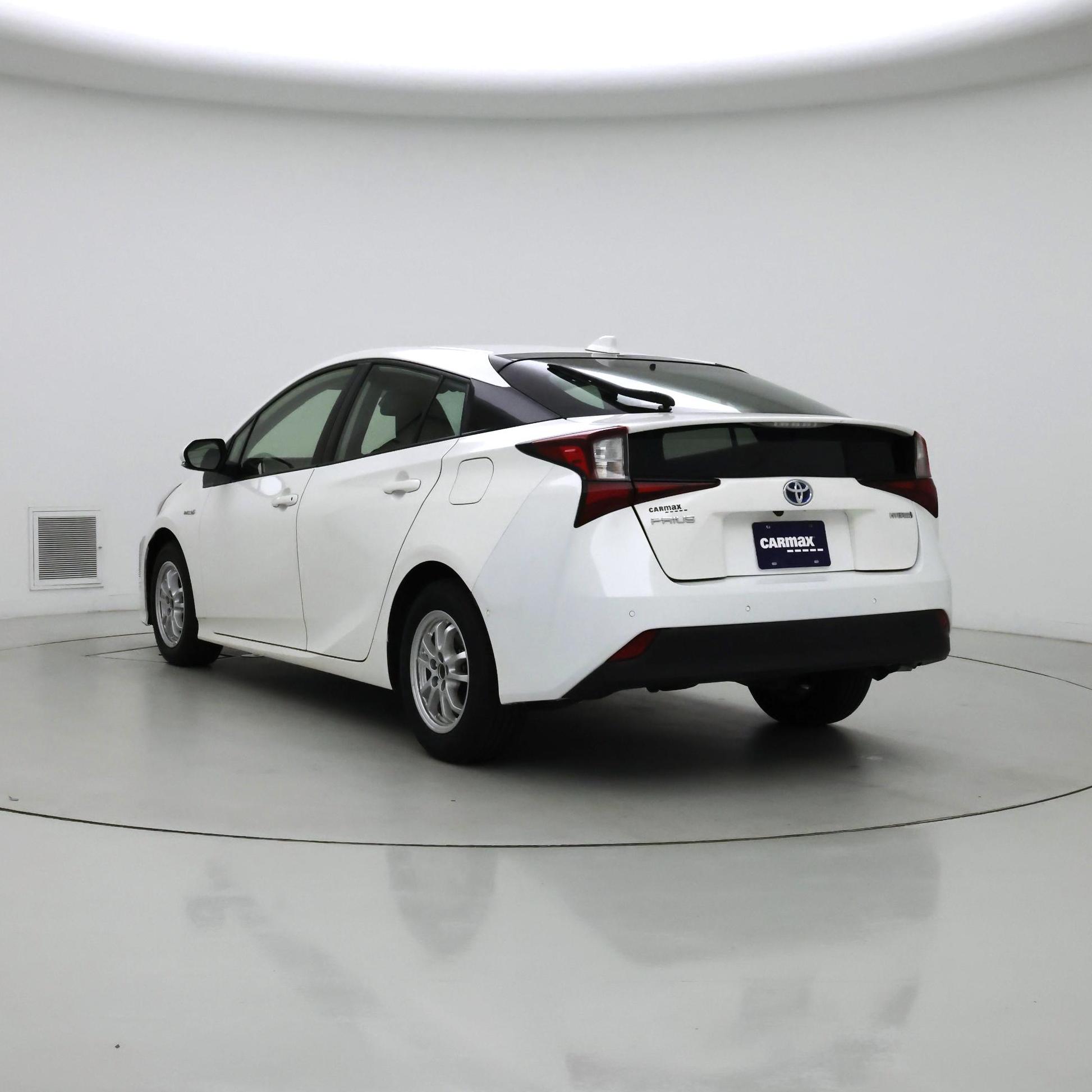 Thumbnail: 2021 Toyota Prius - 2