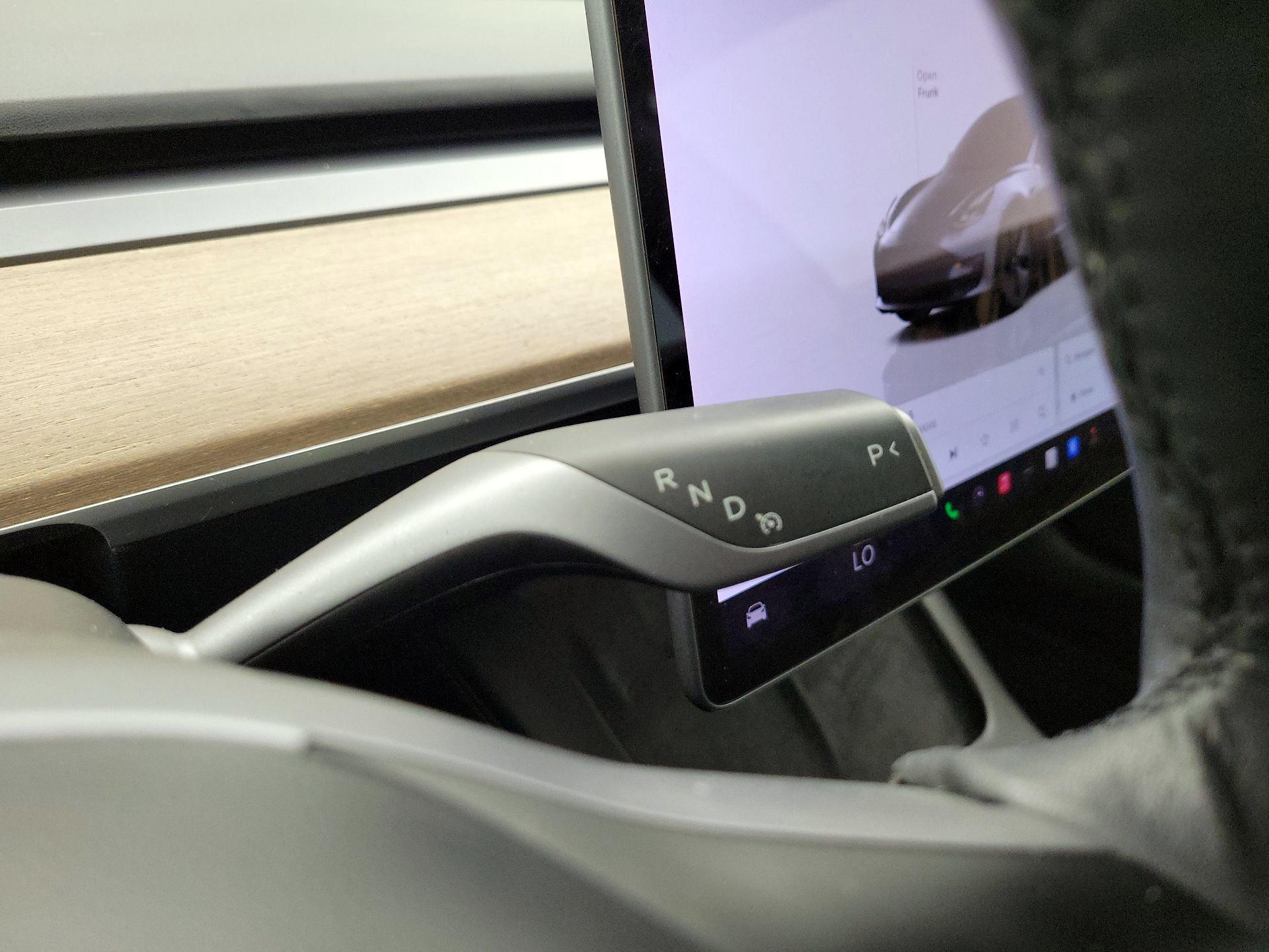 Thumbnail: 2022 Tesla Model 3 - 17