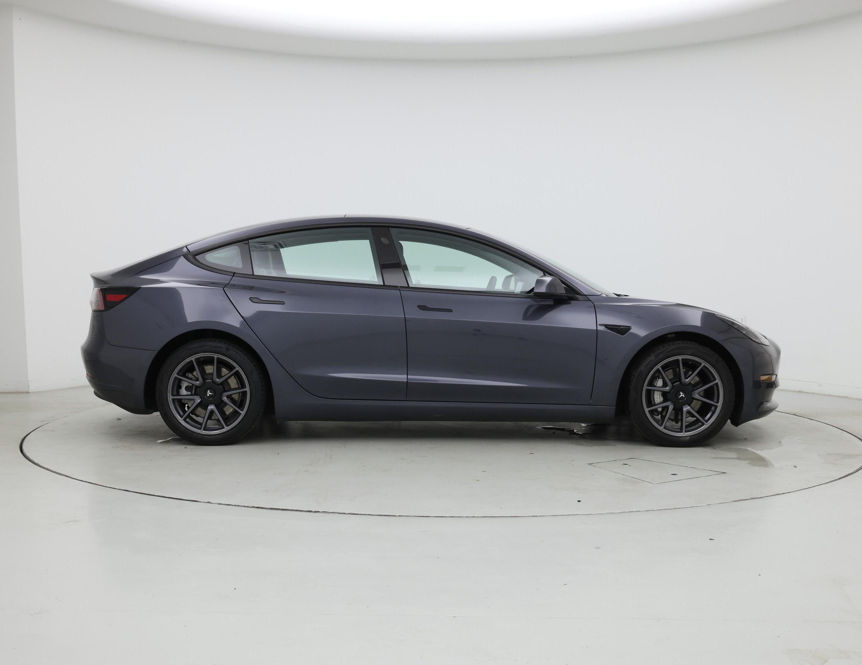 Thumbnail: 2022 Tesla Model 3 - 7