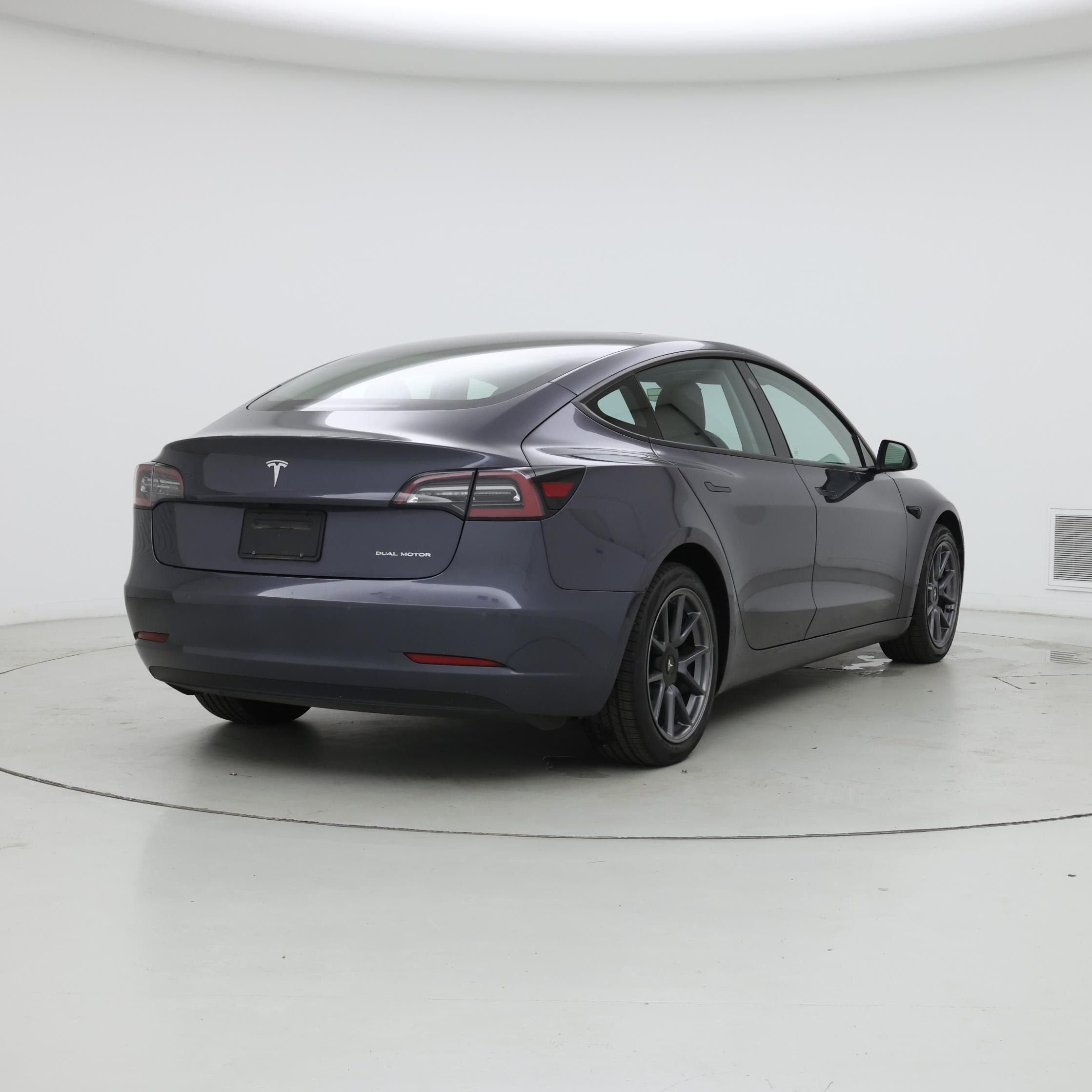 Thumbnail: 2022 Tesla Model 3 - 8