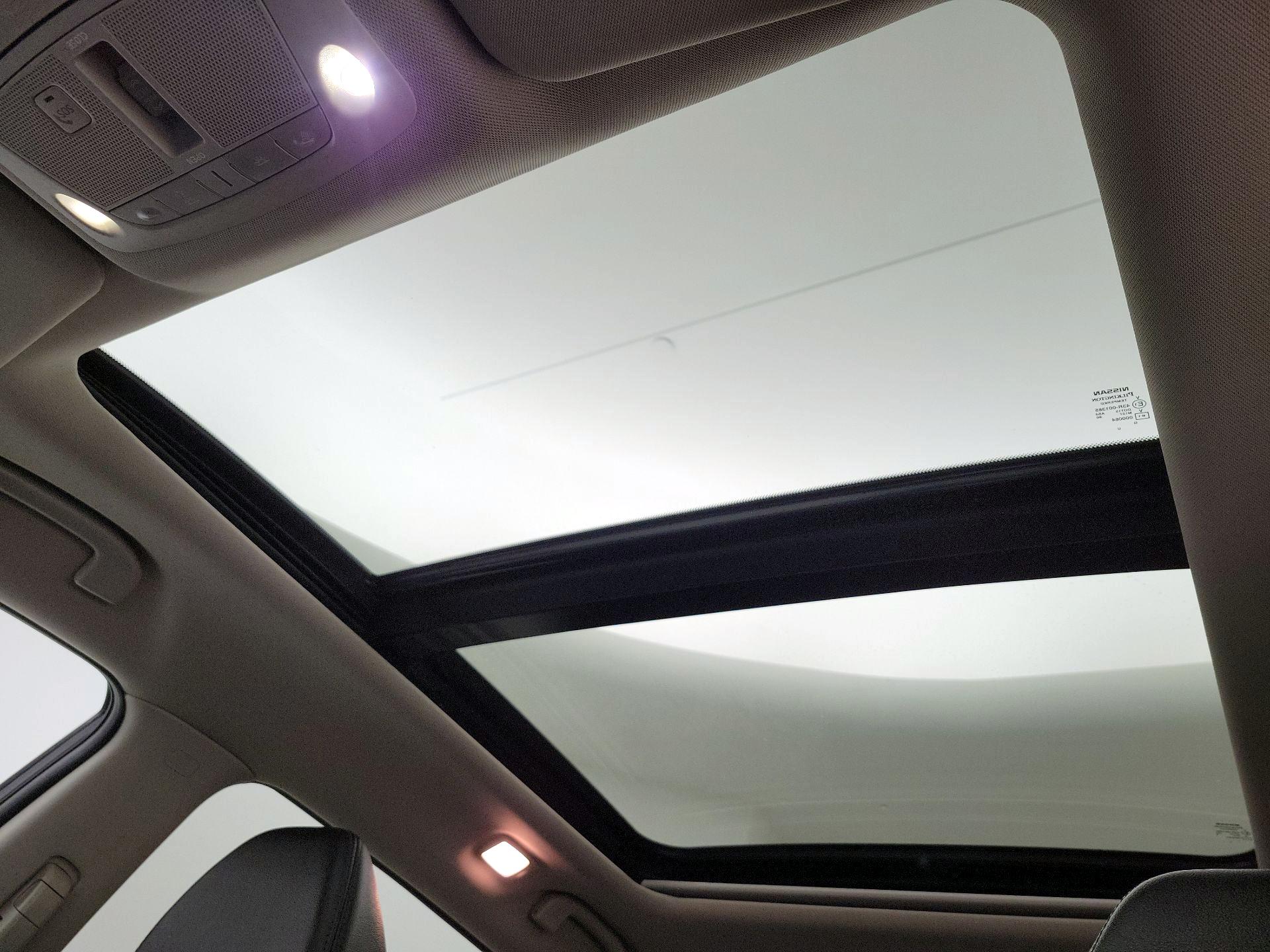 Thumbnail: 2016 Nissan Rogue - 20