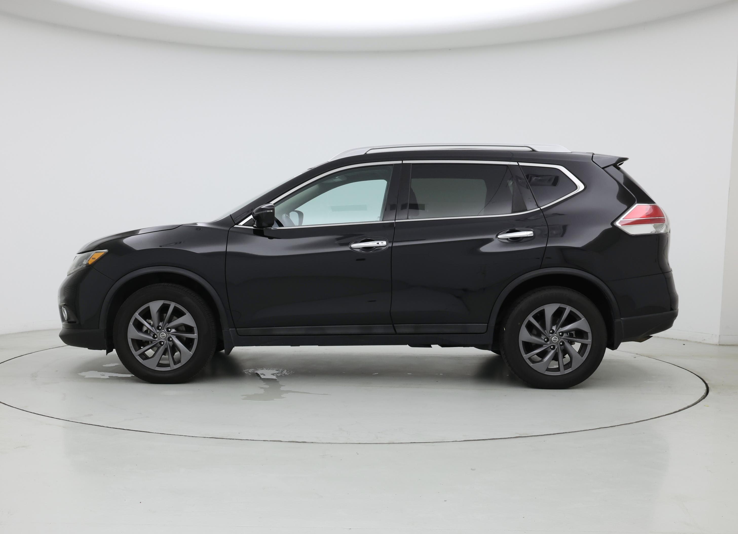 Thumbnail: 2016 Nissan Rogue - 3