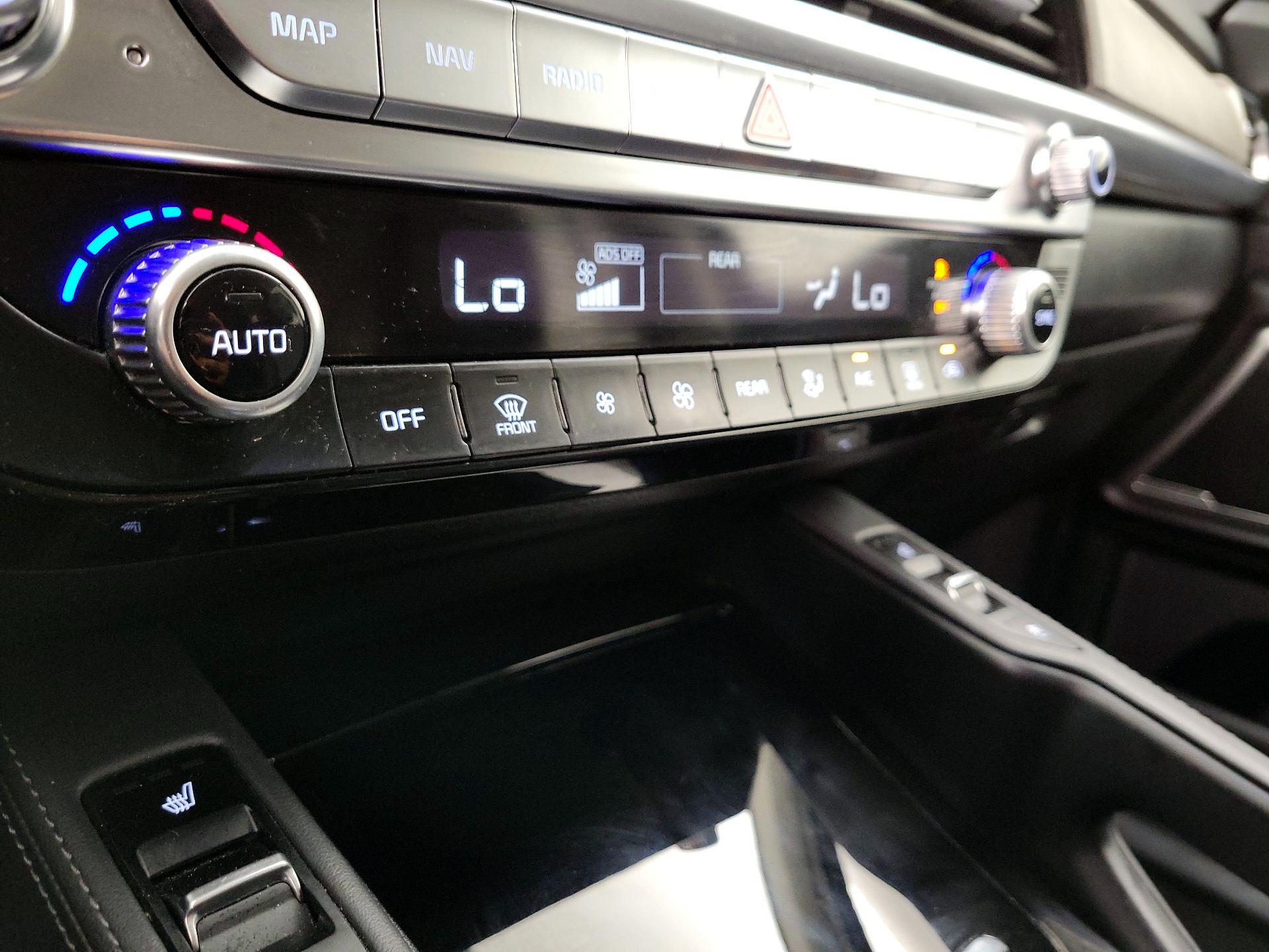 Thumbnail: 2022 Kia Telluride - 17