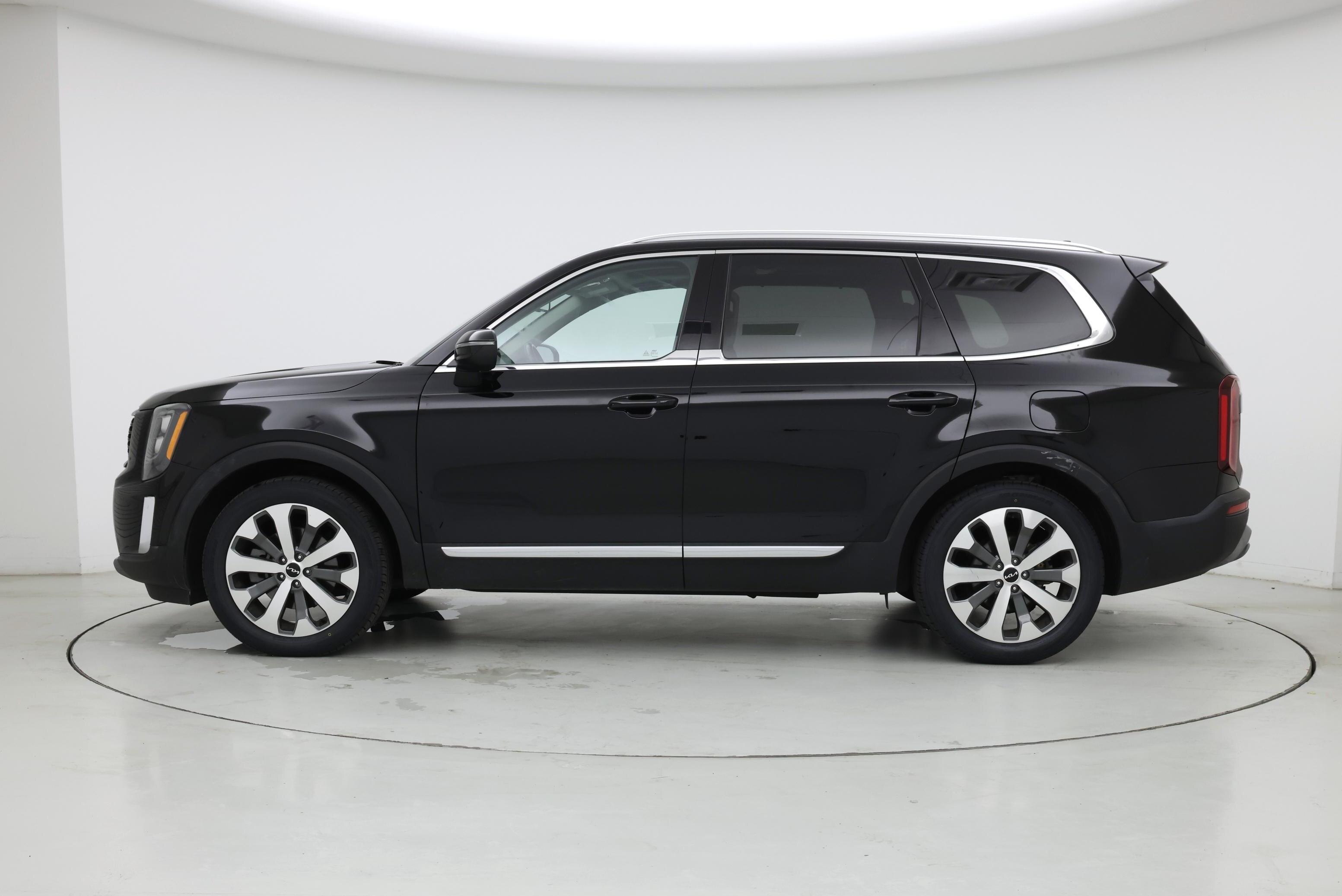 Thumbnail: 2022 Kia Telluride - 3
