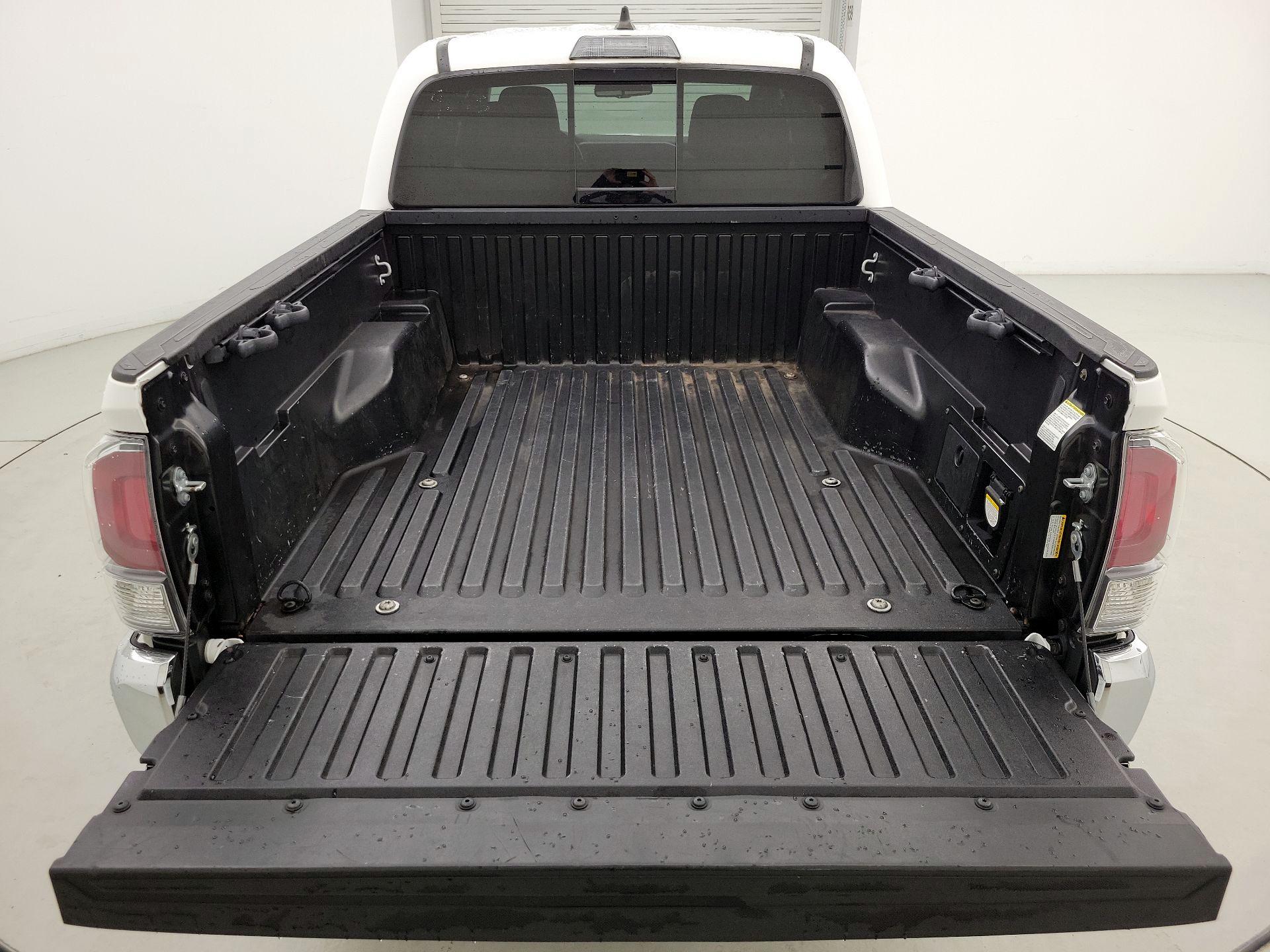 Thumbnail: 2021 Toyota Tacoma - 20