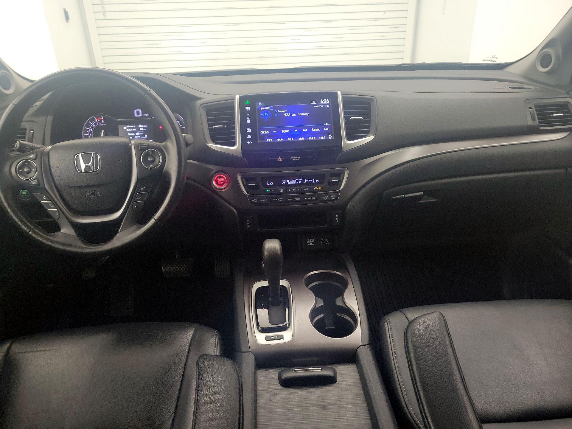 Thumbnail: 2016 Honda Pilot - 9