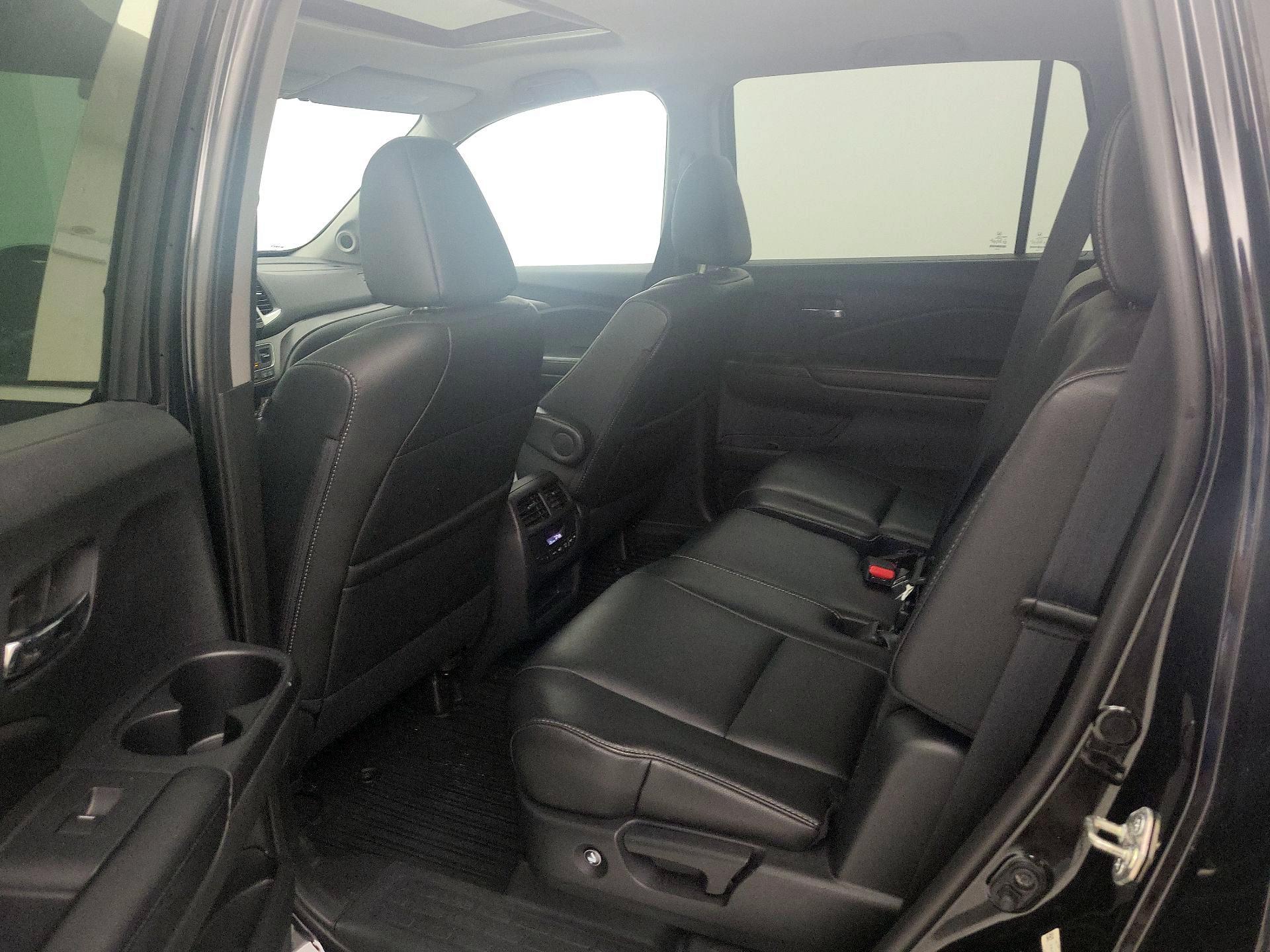 Thumbnail: 2016 Honda Pilot - 20
