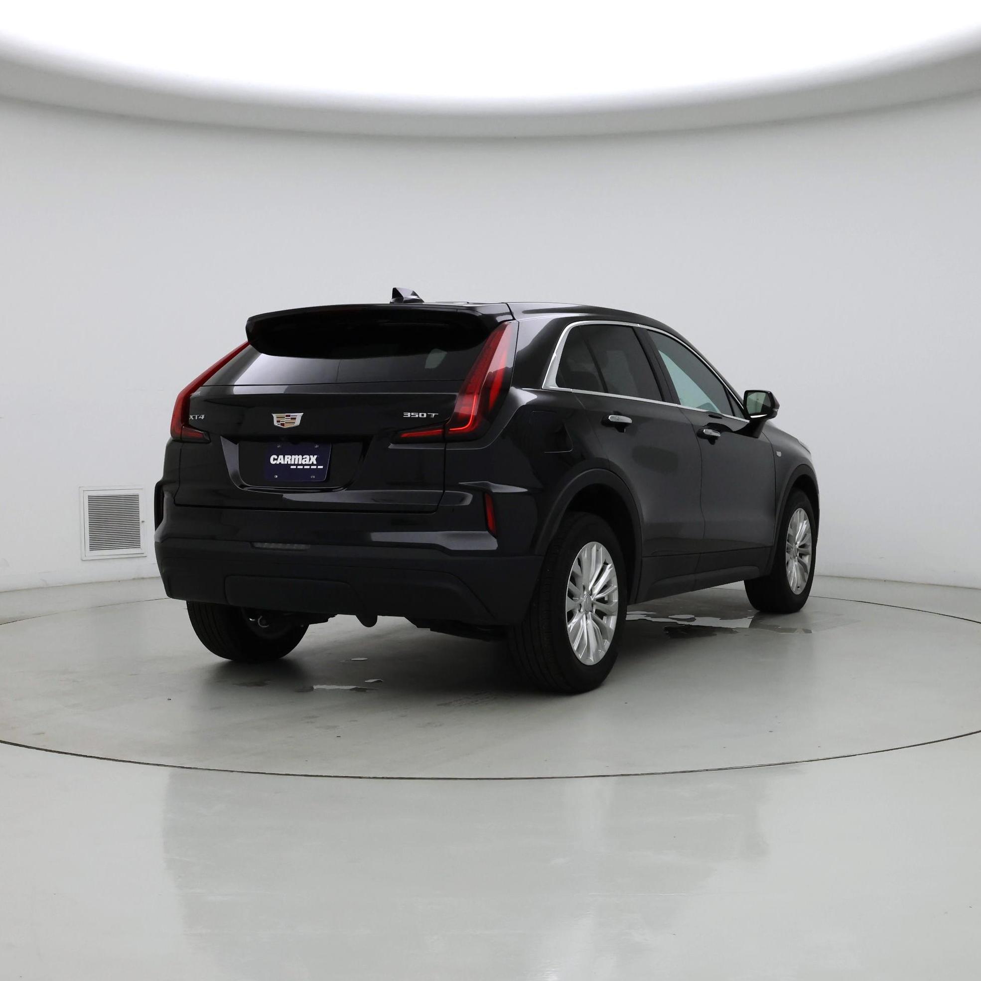 Thumbnail: 2024 Cadillac XT4 - 8