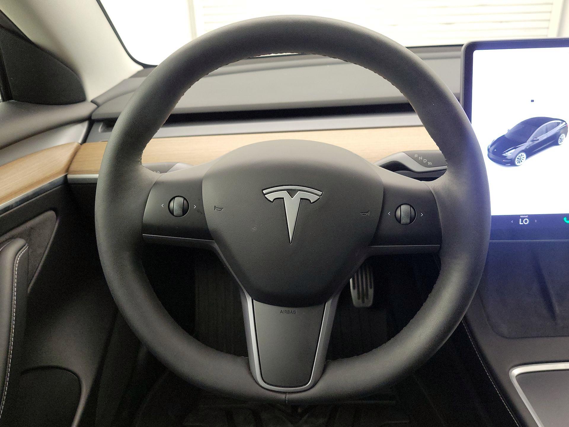 Thumbnail: 2021 Tesla Model 3 - 10