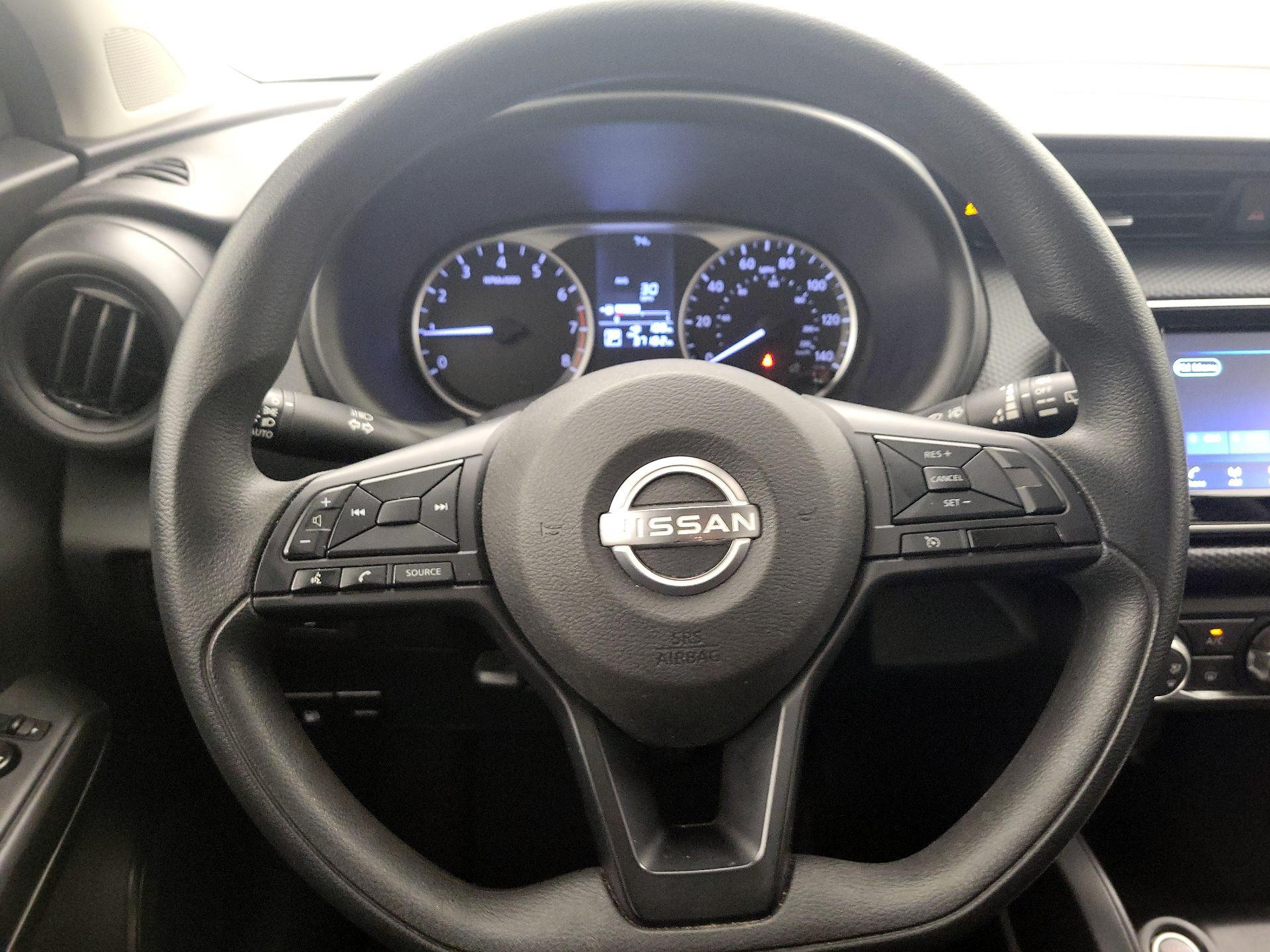 Thumbnail: 2023 Nissan Kicks - 10