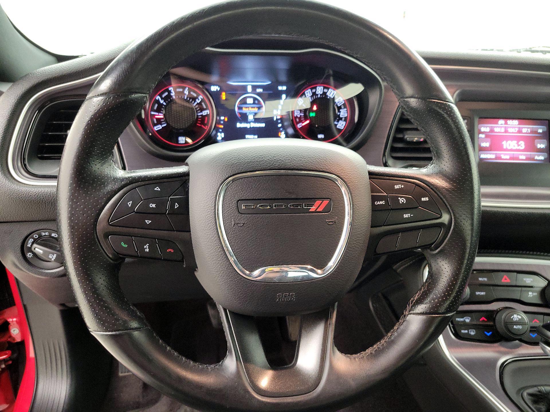 Thumbnail: 2017 Dodge Challenger - 10