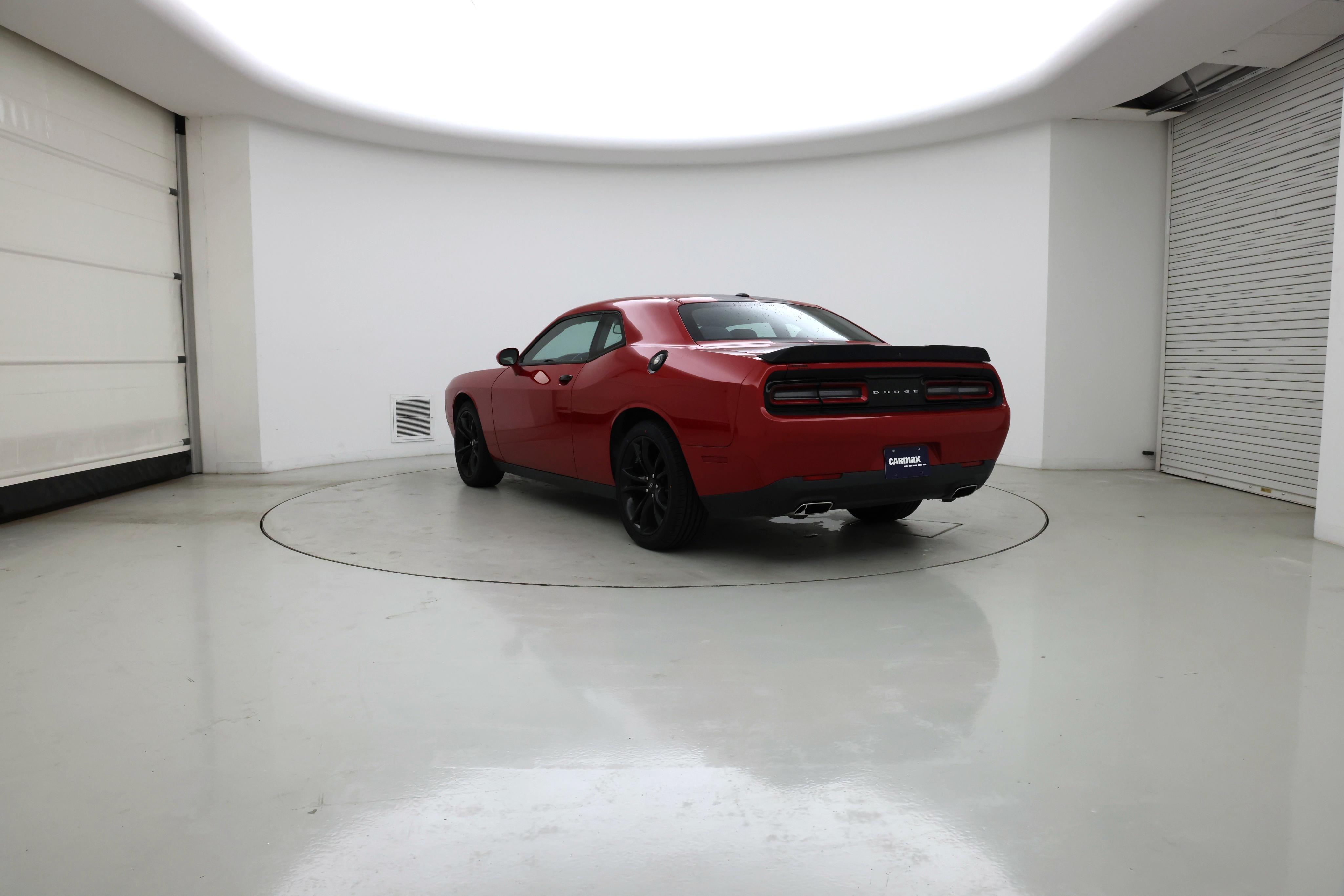 Thumbnail: 2017 Dodge Challenger - 2