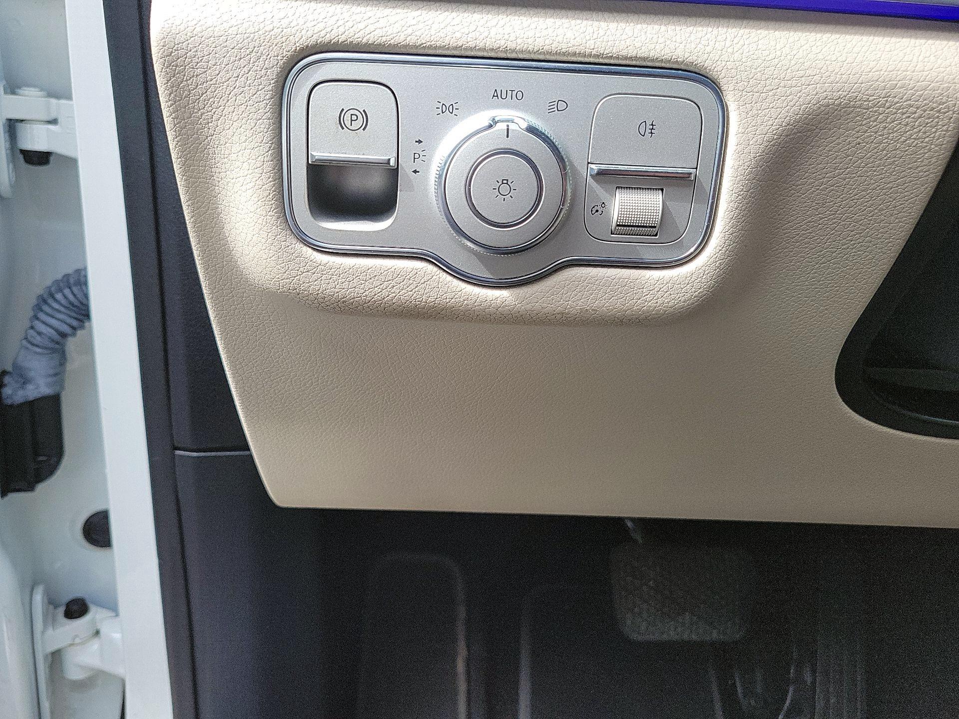 Thumbnail: 2021 Mercedes-Benz GLS - 11