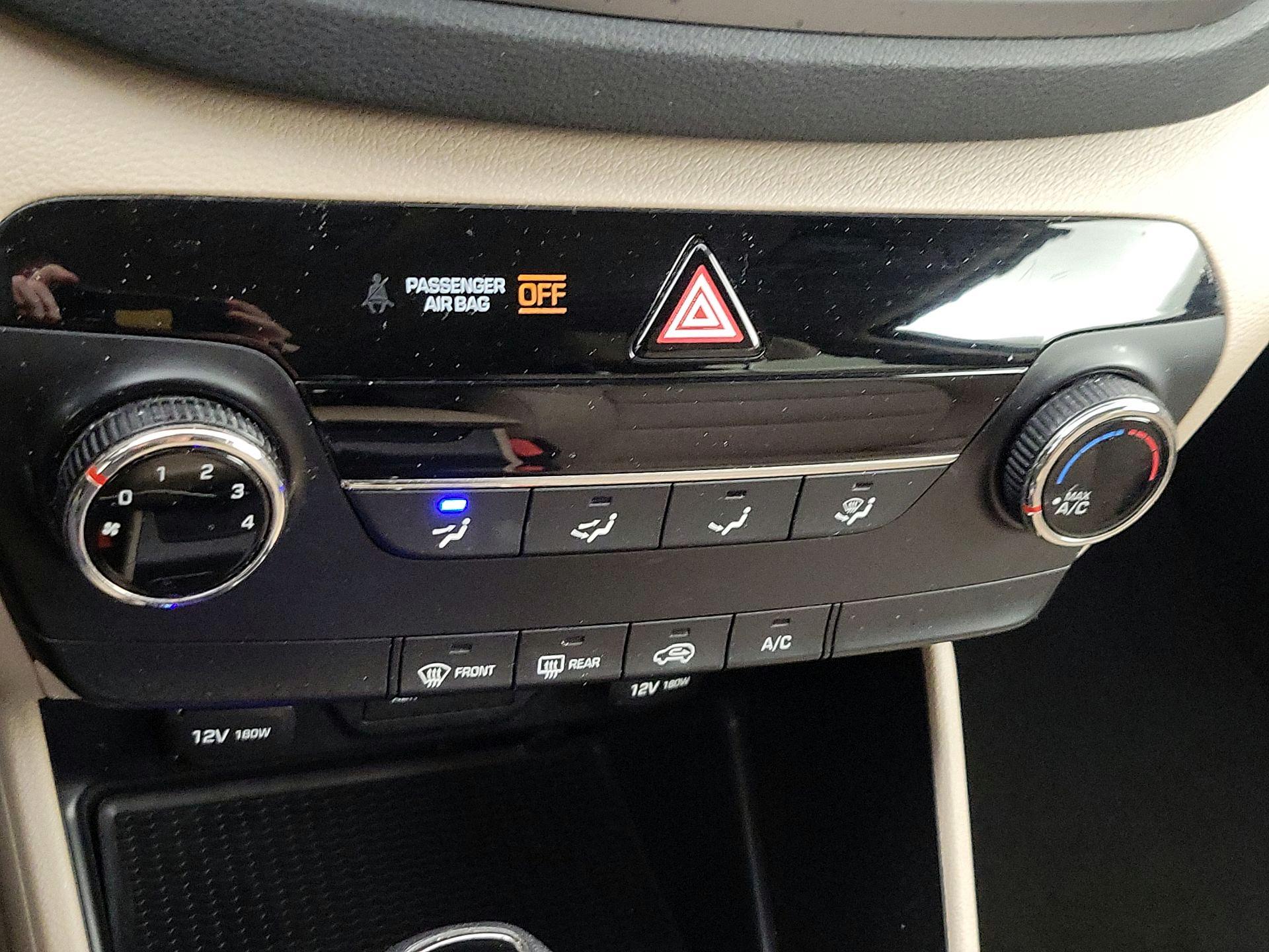 Thumbnail: 2016 Hyundai Tucson - 16
