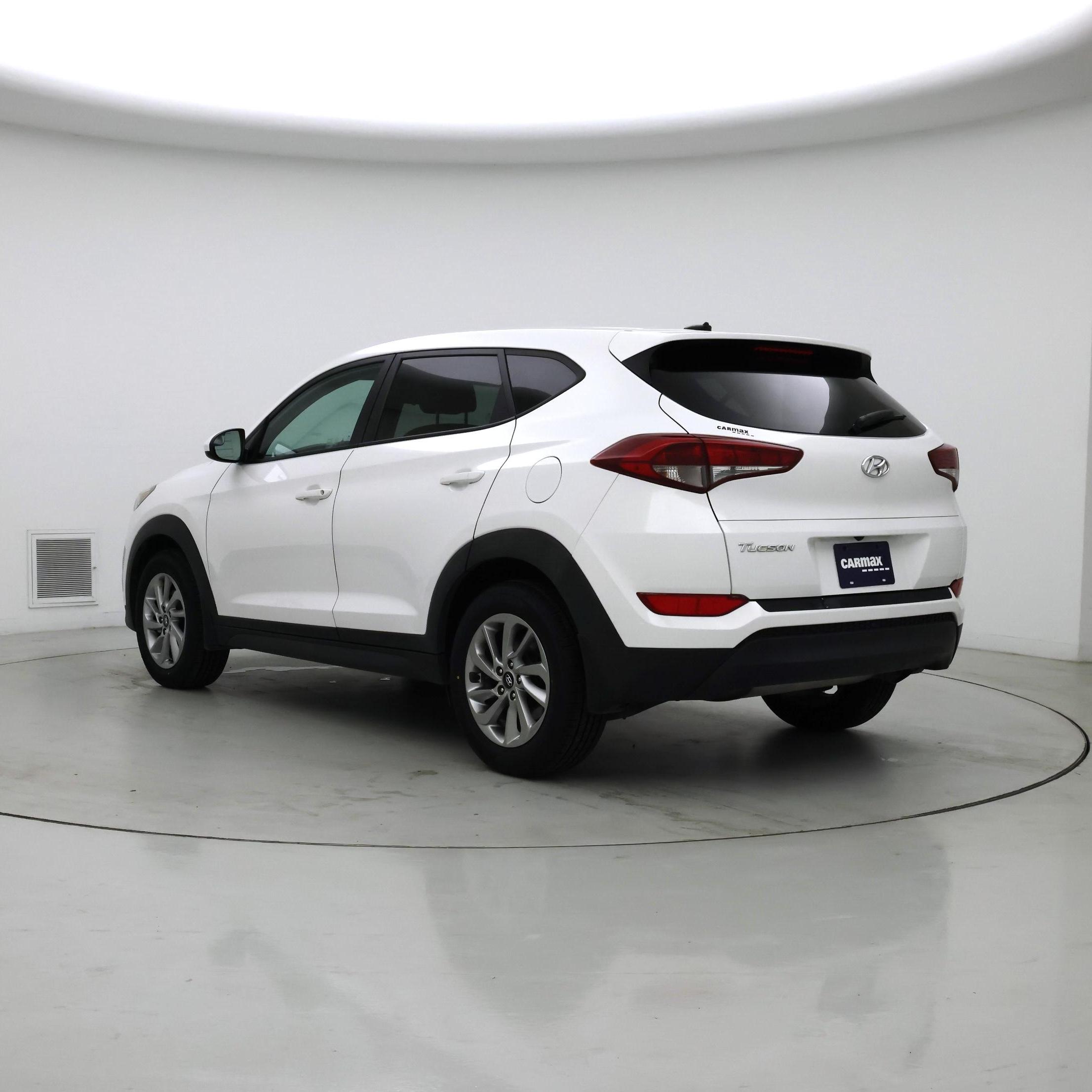 Thumbnail: 2016 Hyundai Tucson - 2