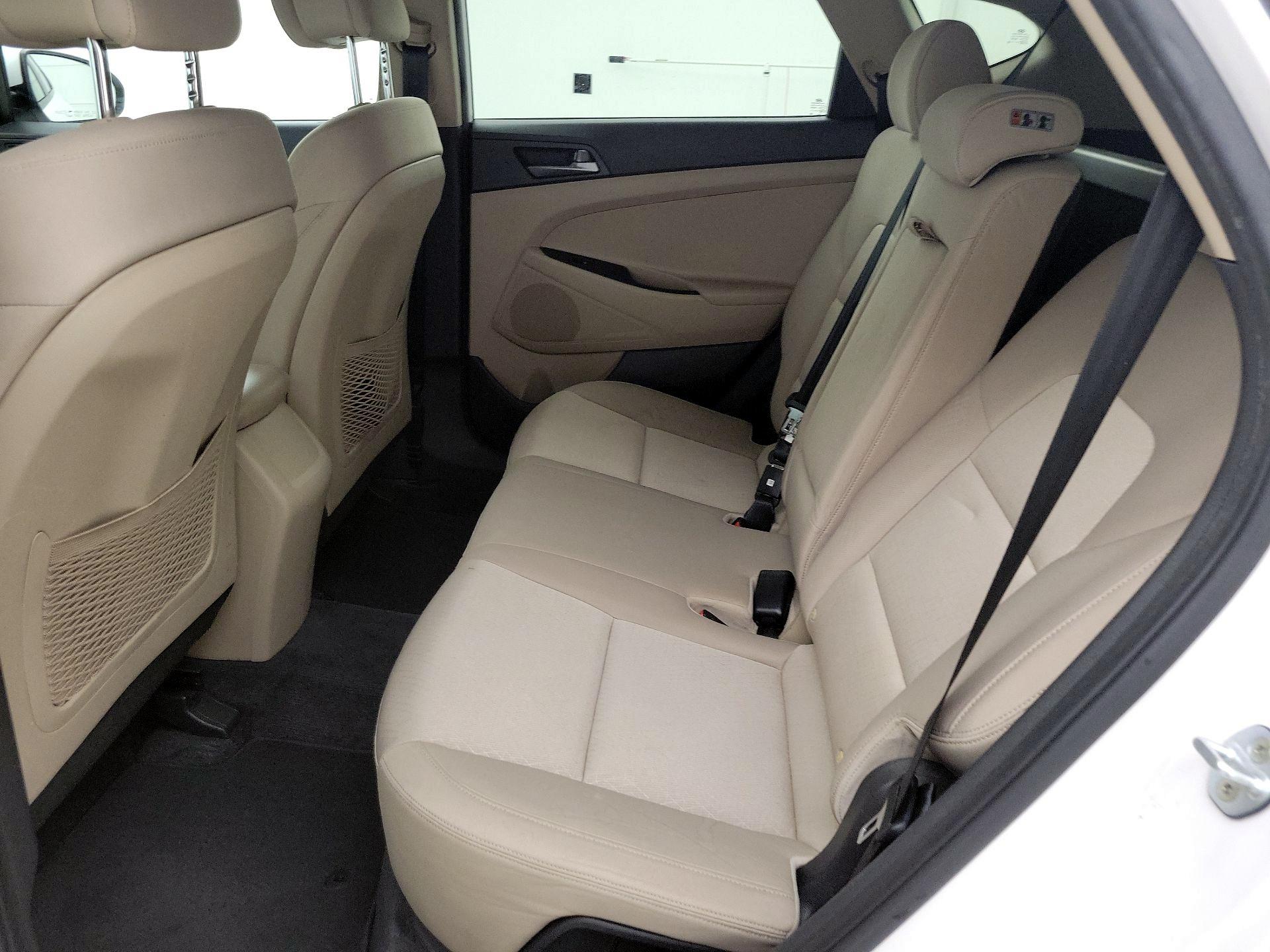 Thumbnail: 2016 Hyundai Tucson - 19