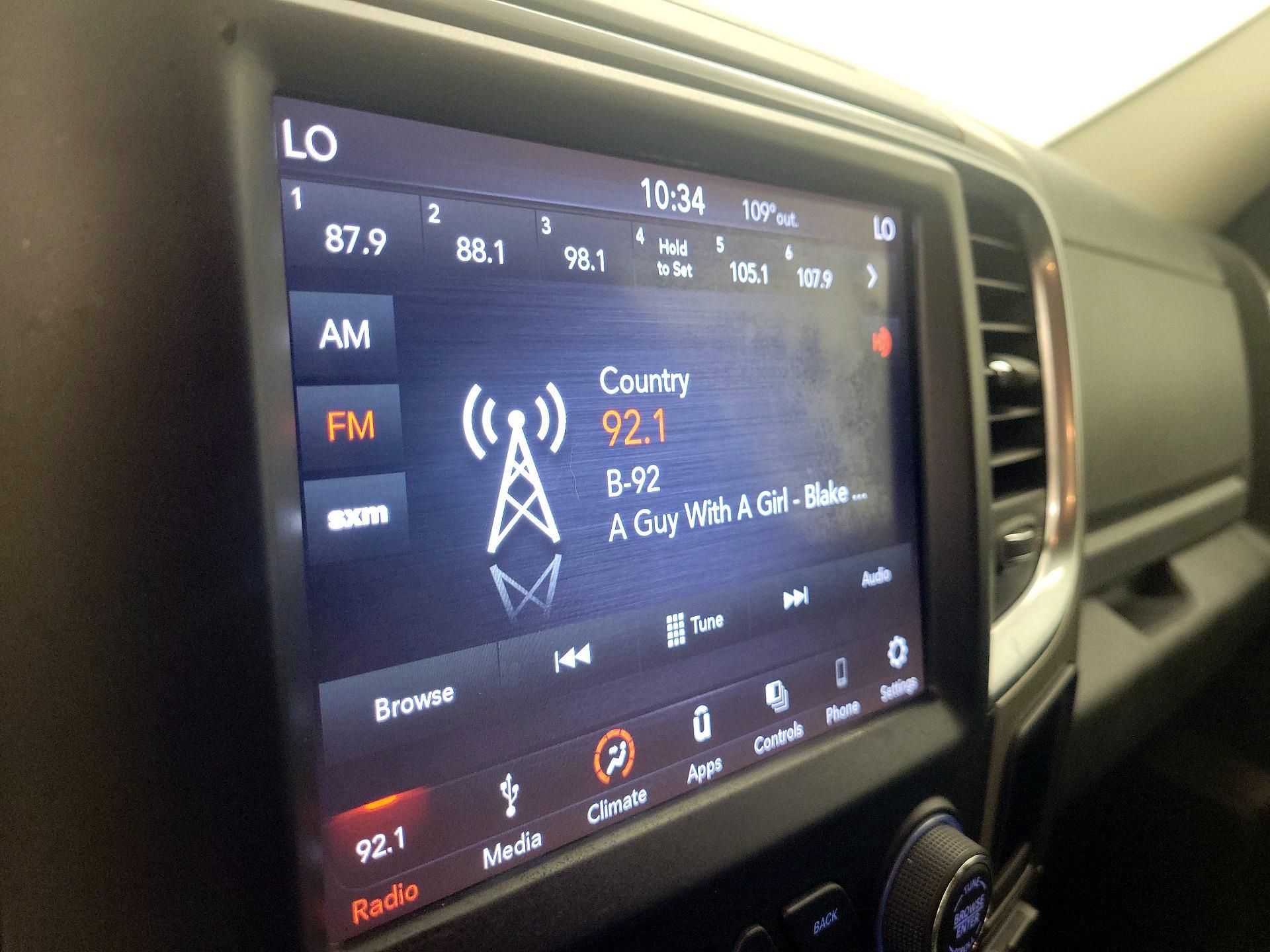 Thumbnail: 2019 RAM 1500 Classic - 15