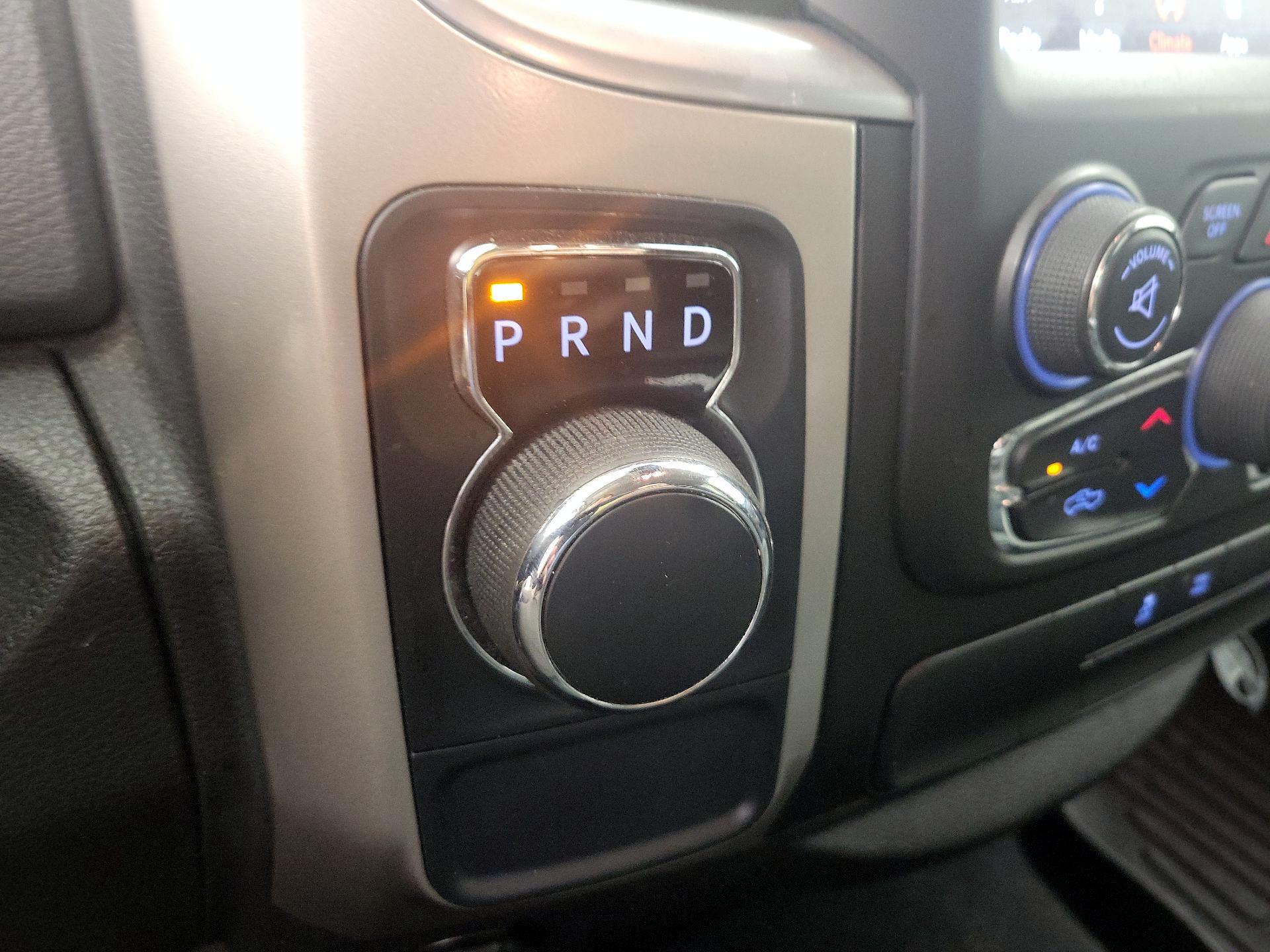 Thumbnail: 2019 RAM 1500 Classic - 17