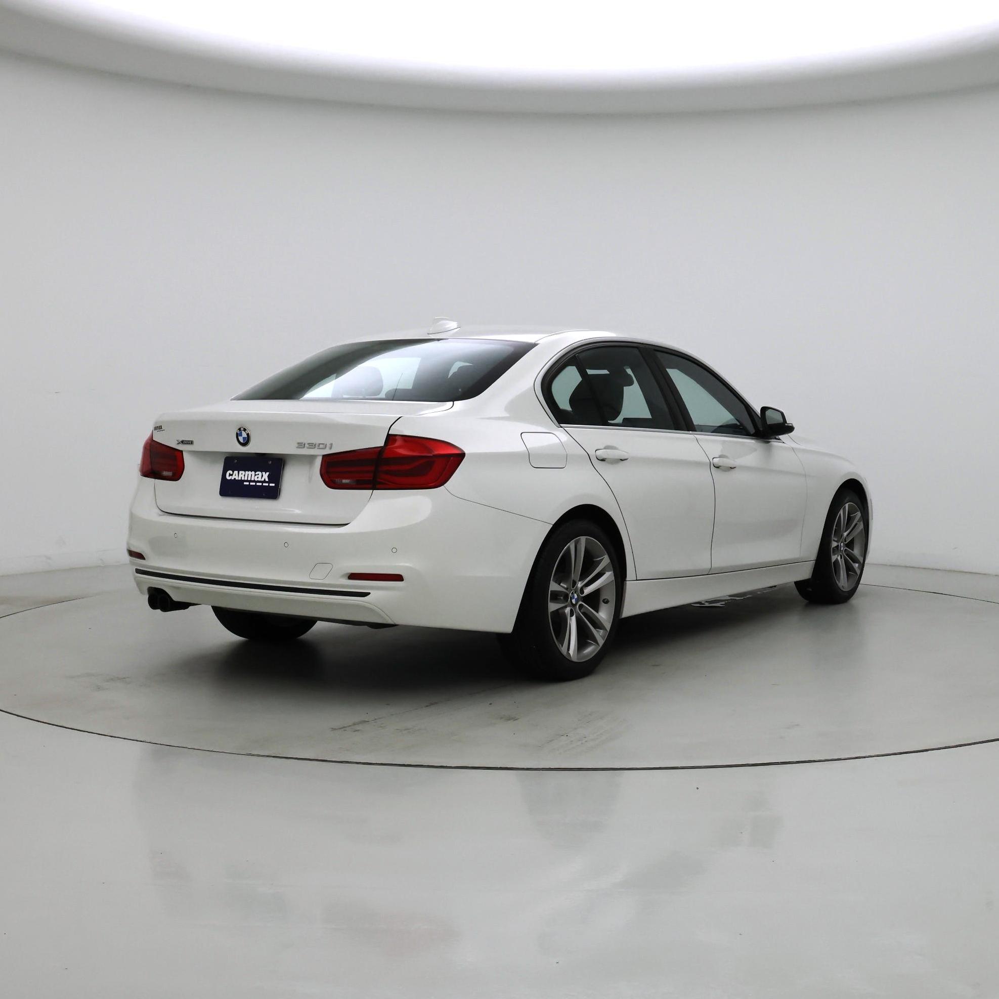 Thumbnail: 2018 BMW 3 Series - 8