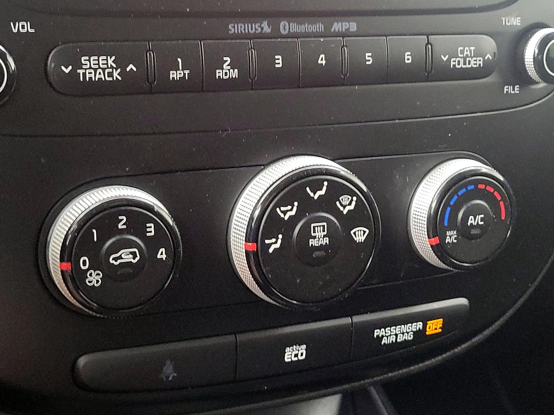 Thumbnail: 2016 Kia Soul - 15