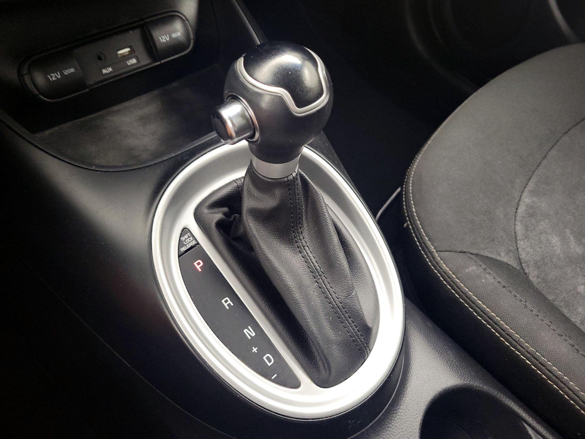 Thumbnail: 2016 Kia Soul - 16