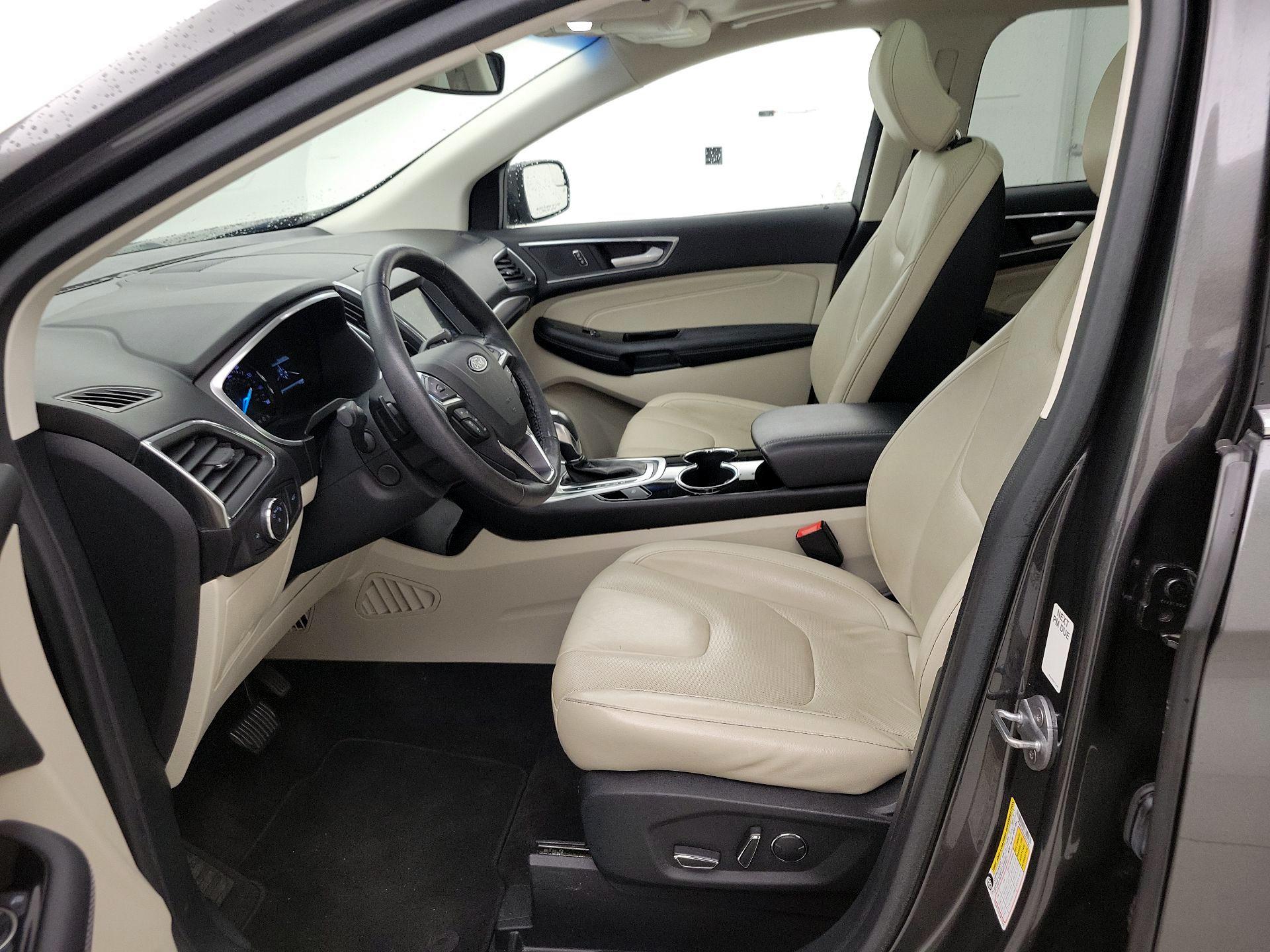 Thumbnail: 2018 Ford Edge - 11