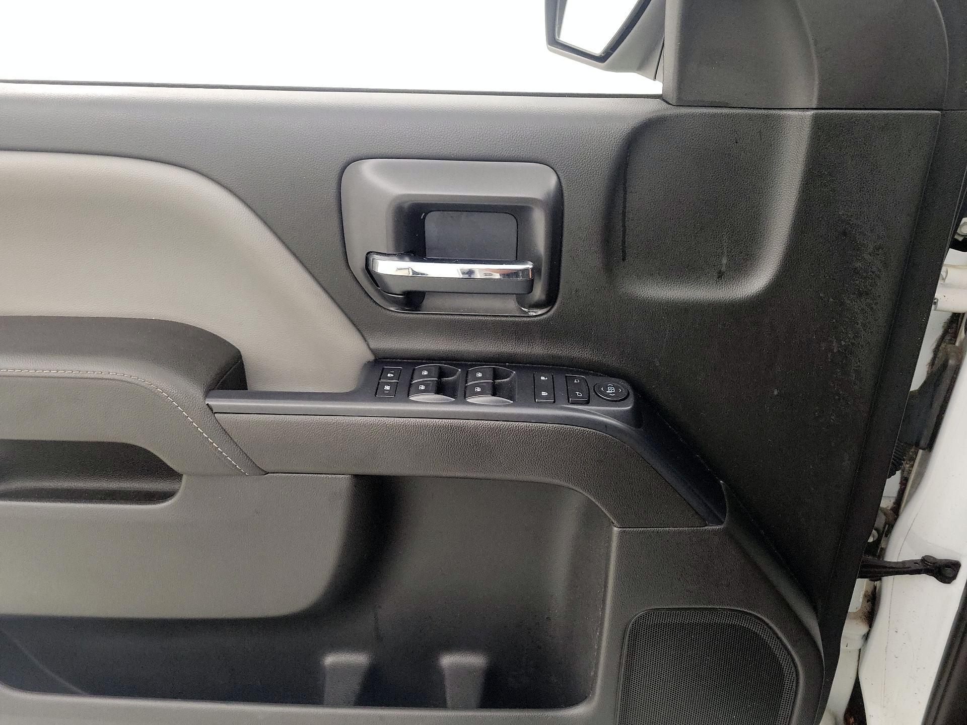 Thumbnail: 2015 Chevrolet Silverado 1500 - 12