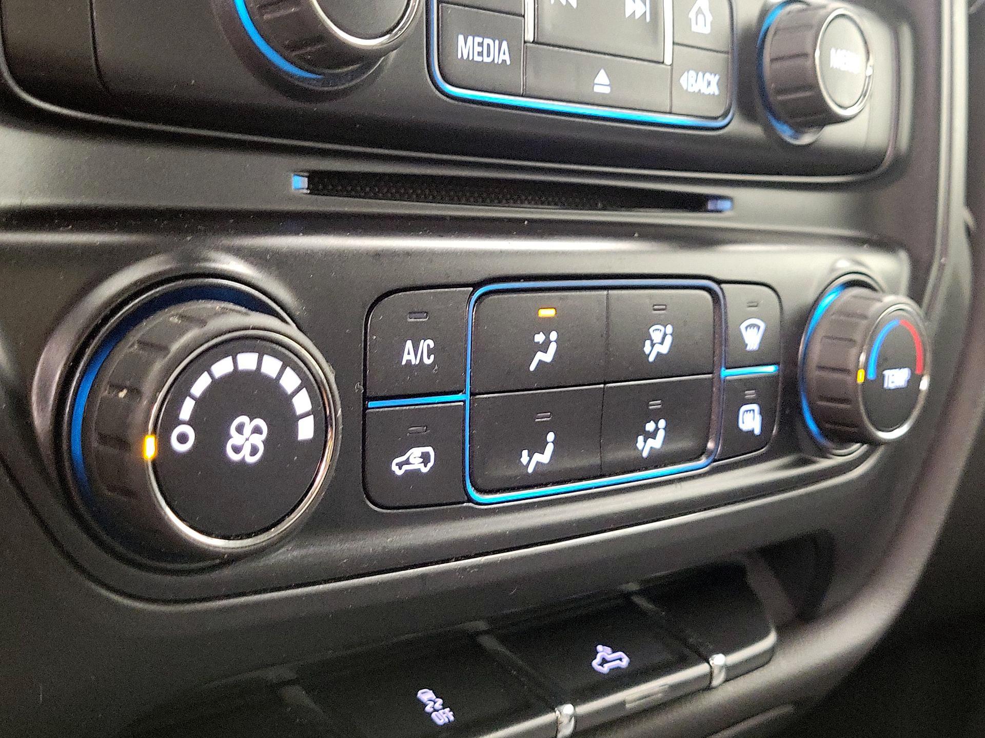 Thumbnail: 2015 Chevrolet Silverado 1500 - 15