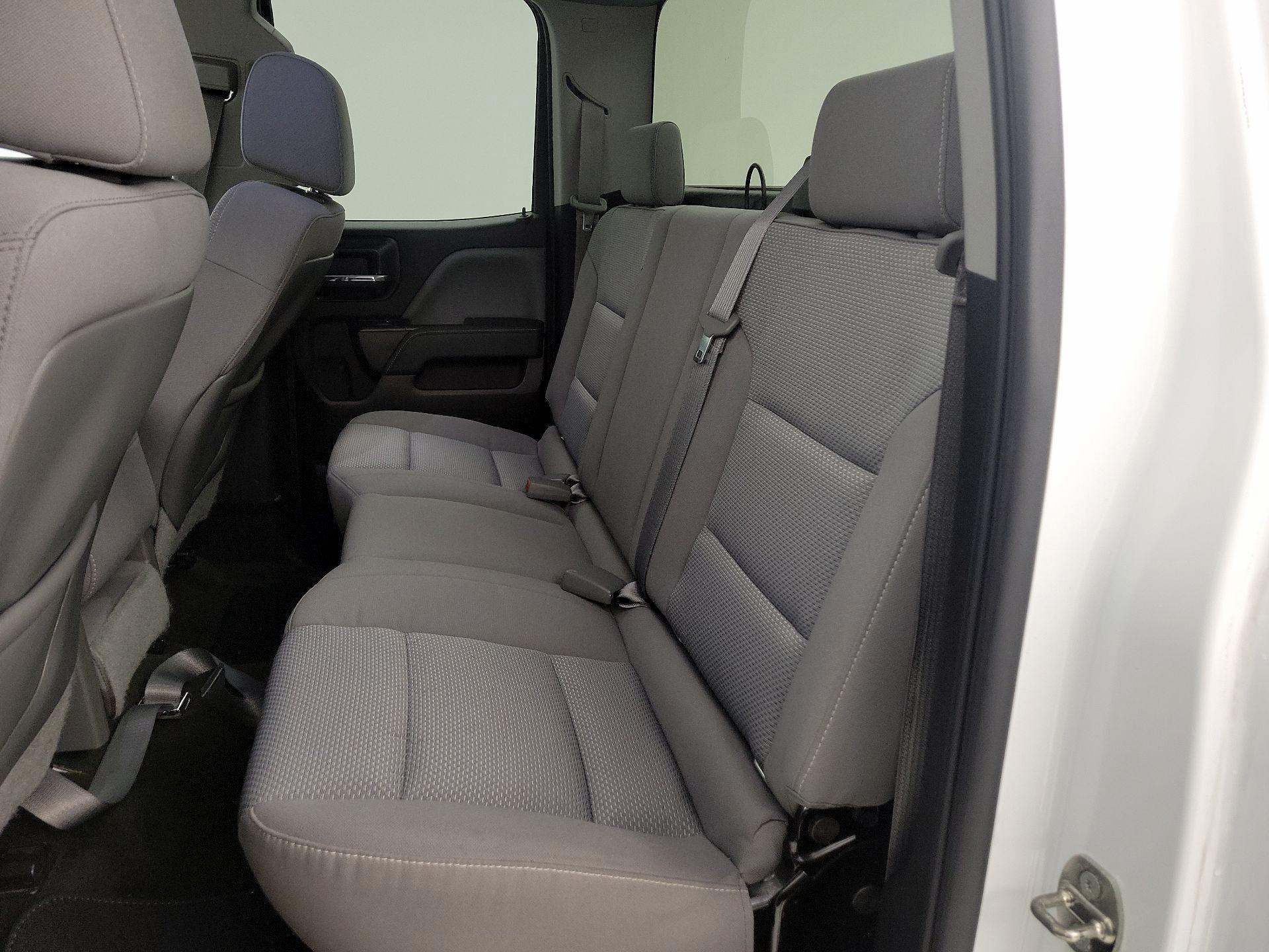 Thumbnail: 2015 Chevrolet Silverado 1500 - 18