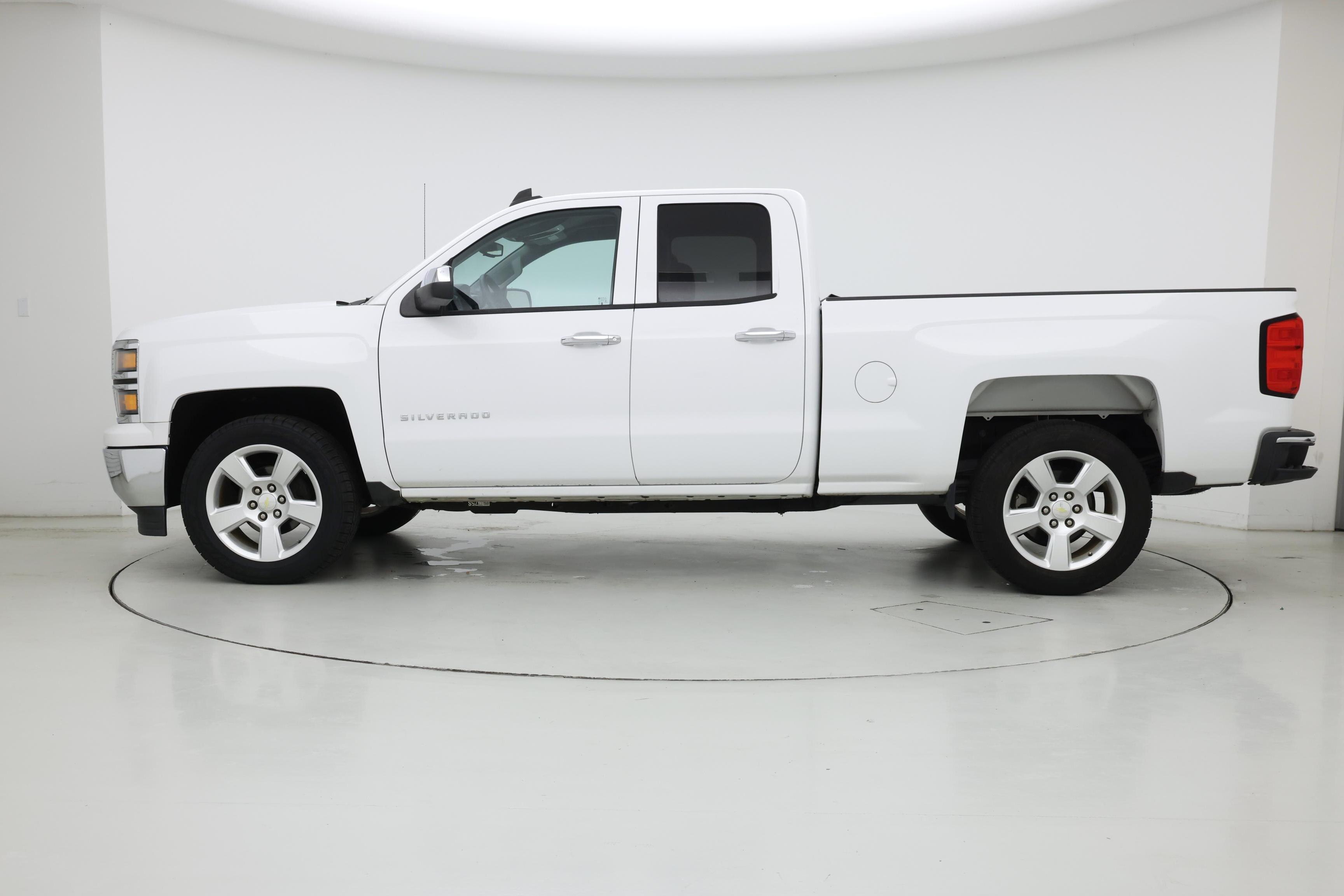 Thumbnail: 2015 Chevrolet Silverado 1500 - 3