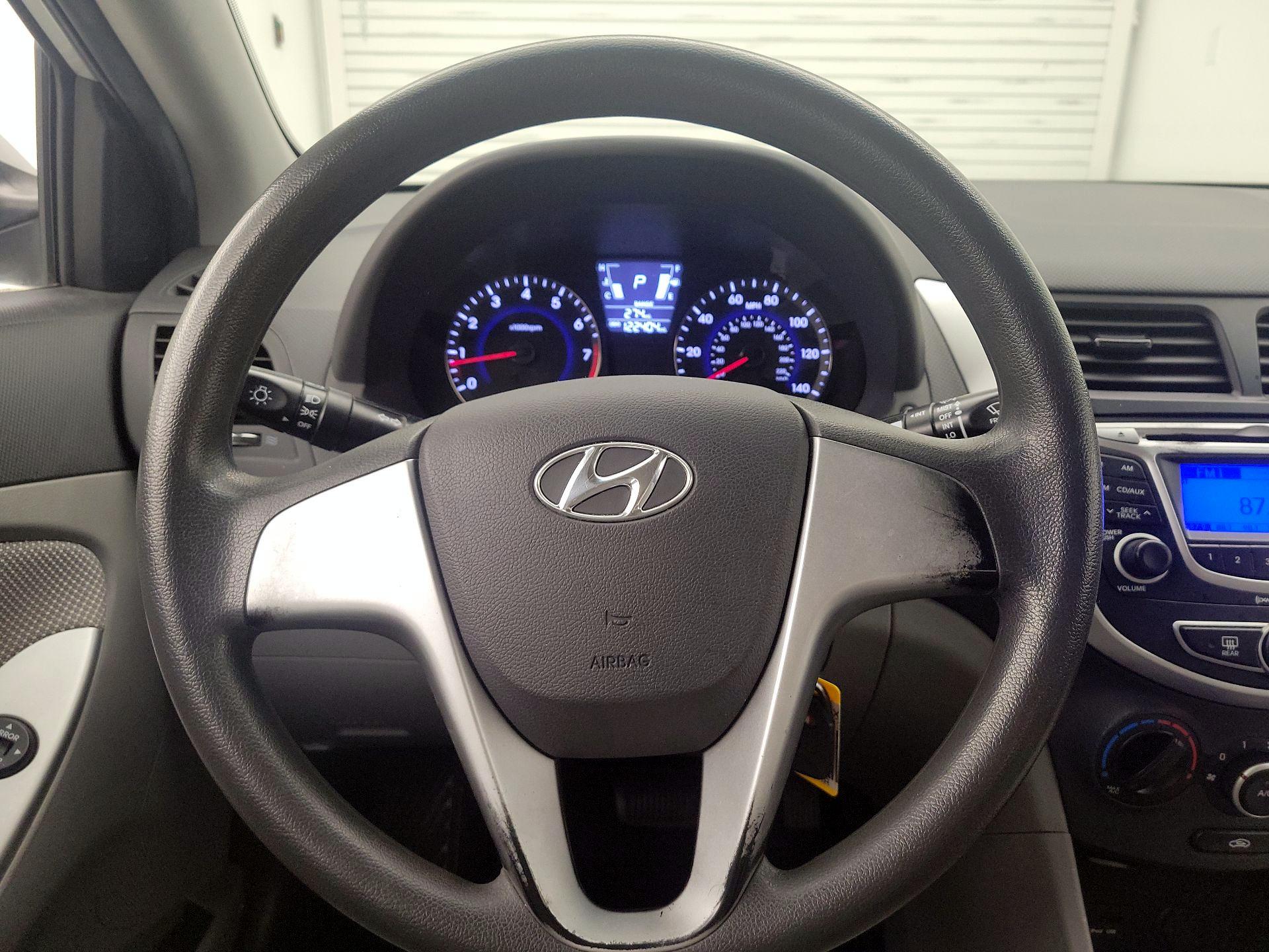 Thumbnail: 2013 Hyundai Accent - 10