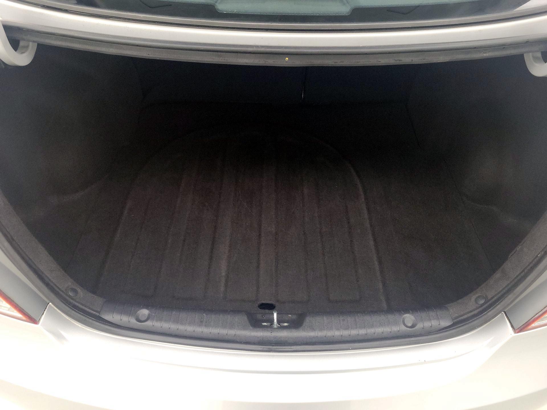 Thumbnail: 2013 Hyundai Accent - 19