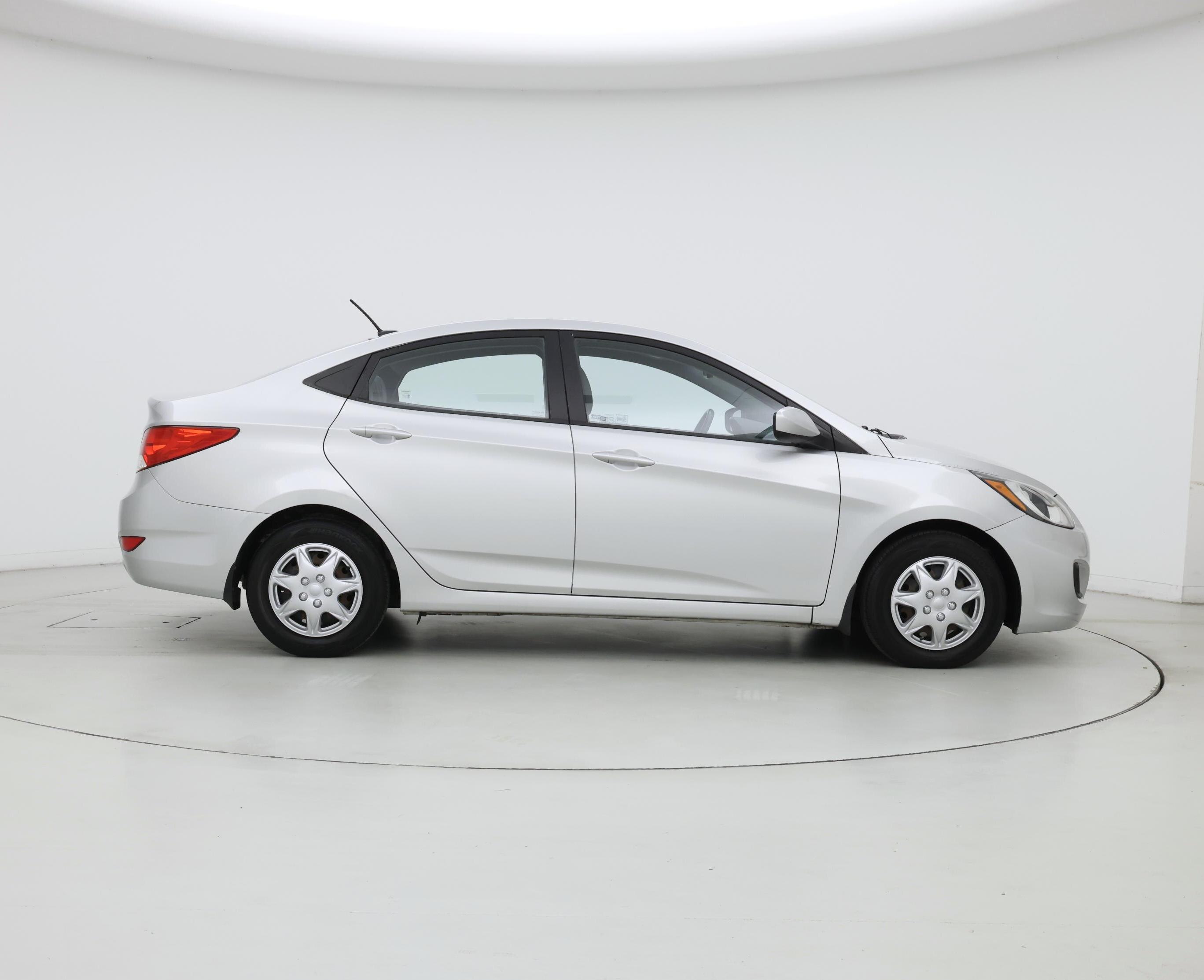 Thumbnail: 2013 Hyundai Accent - 7