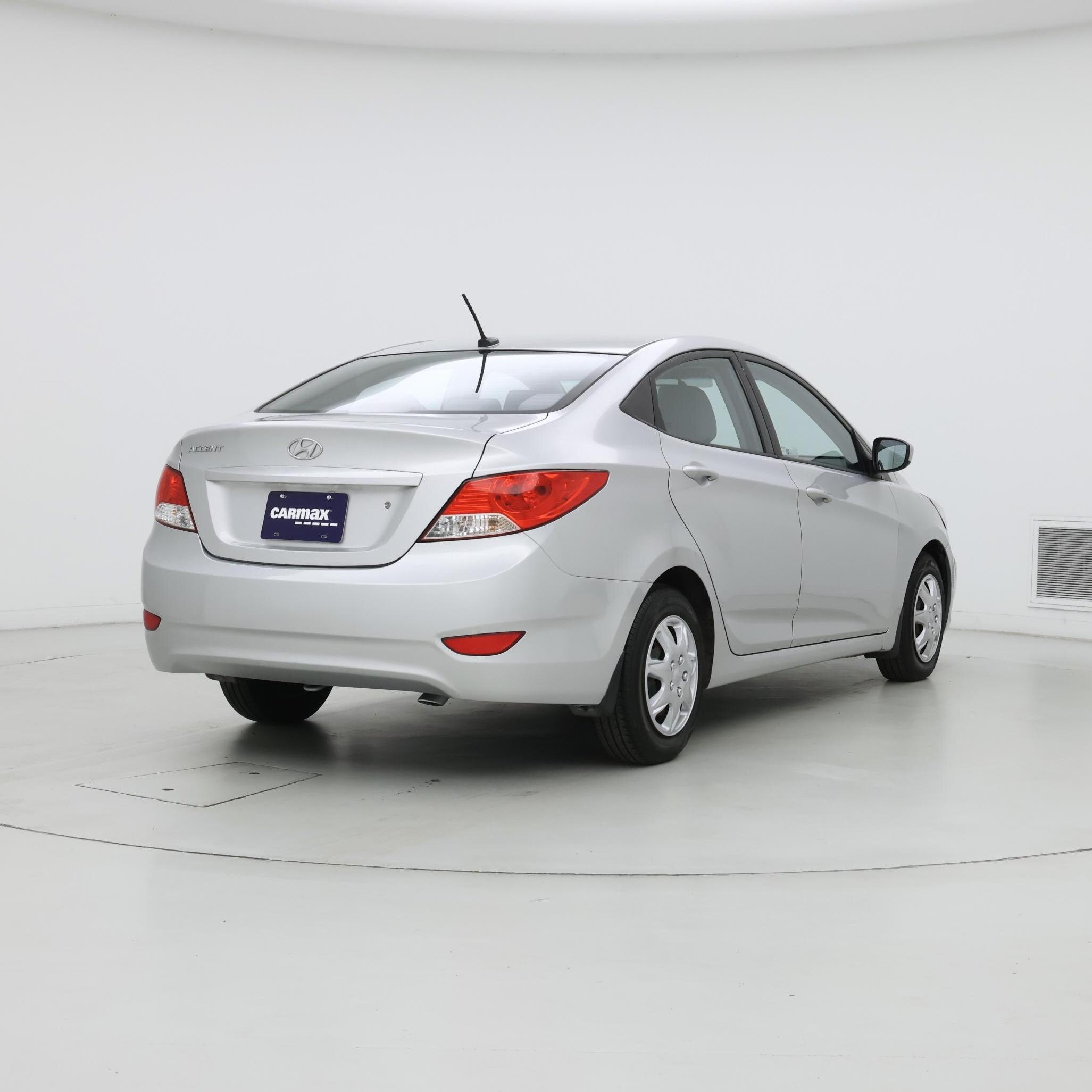 Thumbnail: 2013 Hyundai Accent - 8