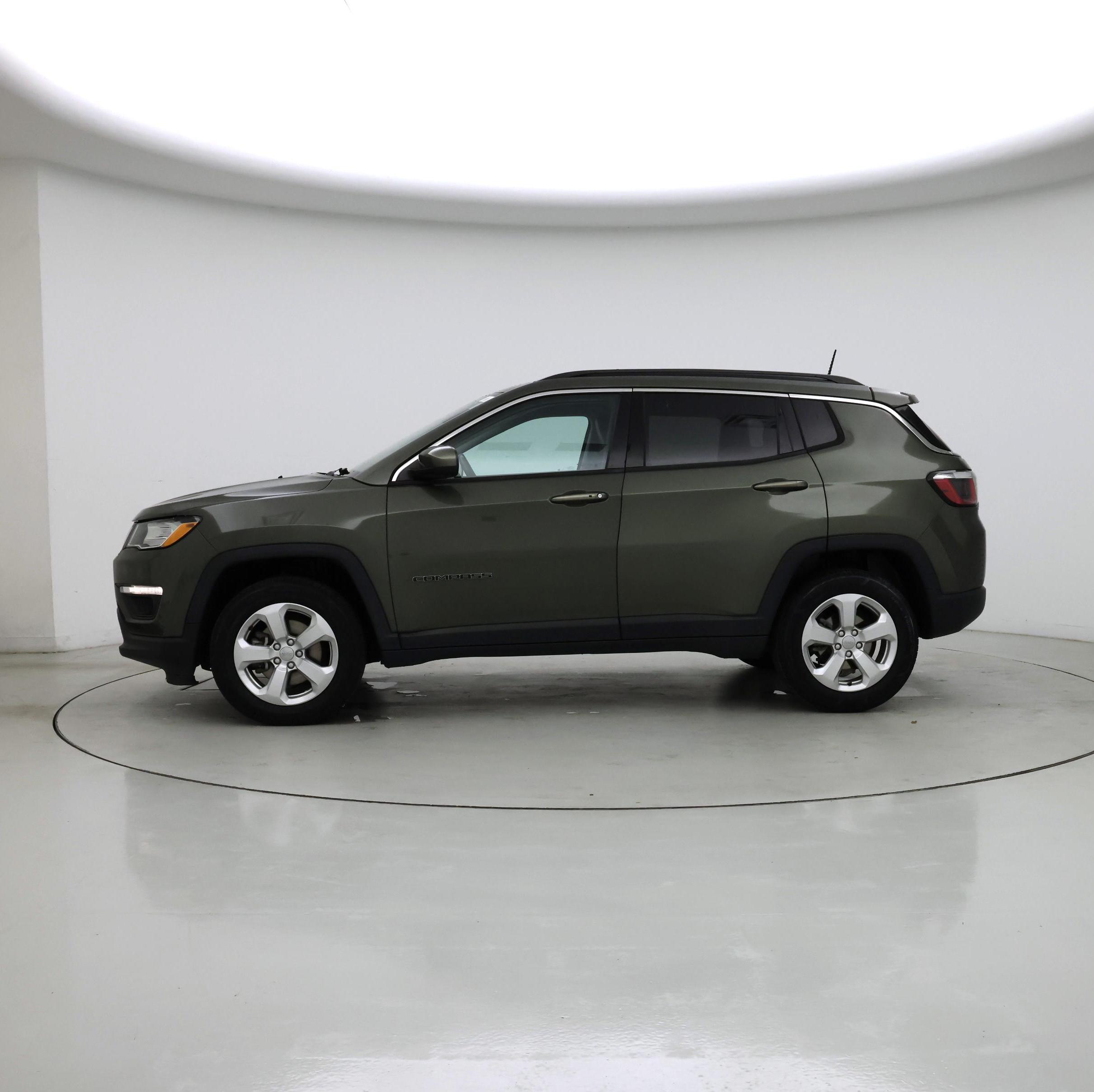 Thumbnail: 2018 Jeep Compass - 3