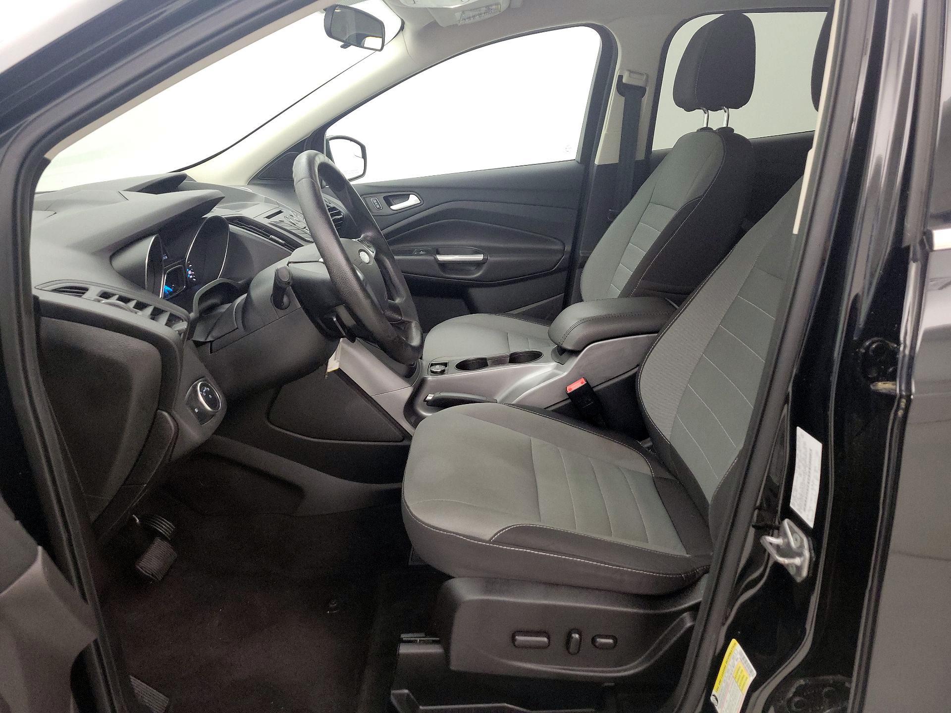 Thumbnail: 2016 Ford Escape - 11