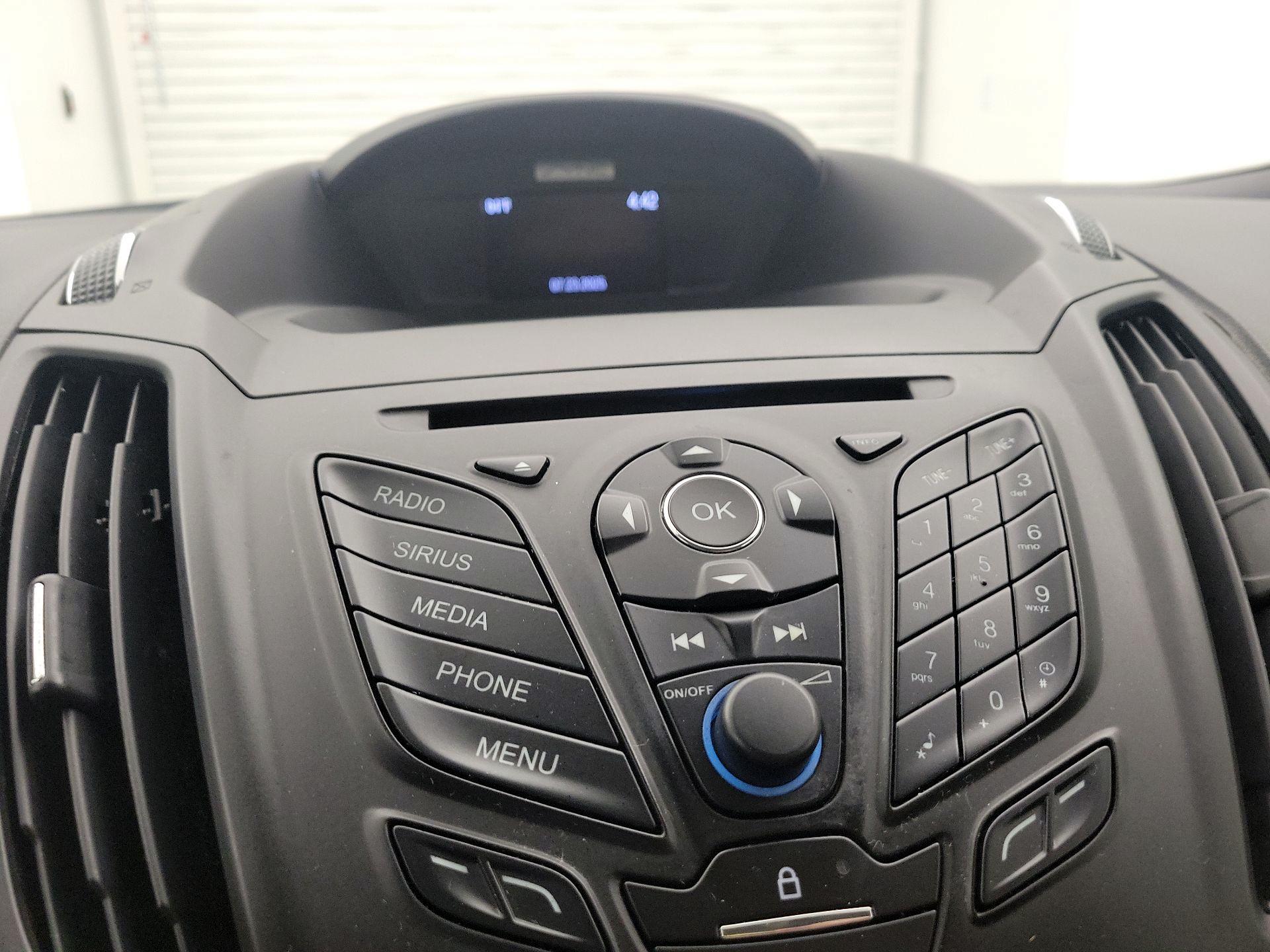Thumbnail: 2016 Ford Escape - 15