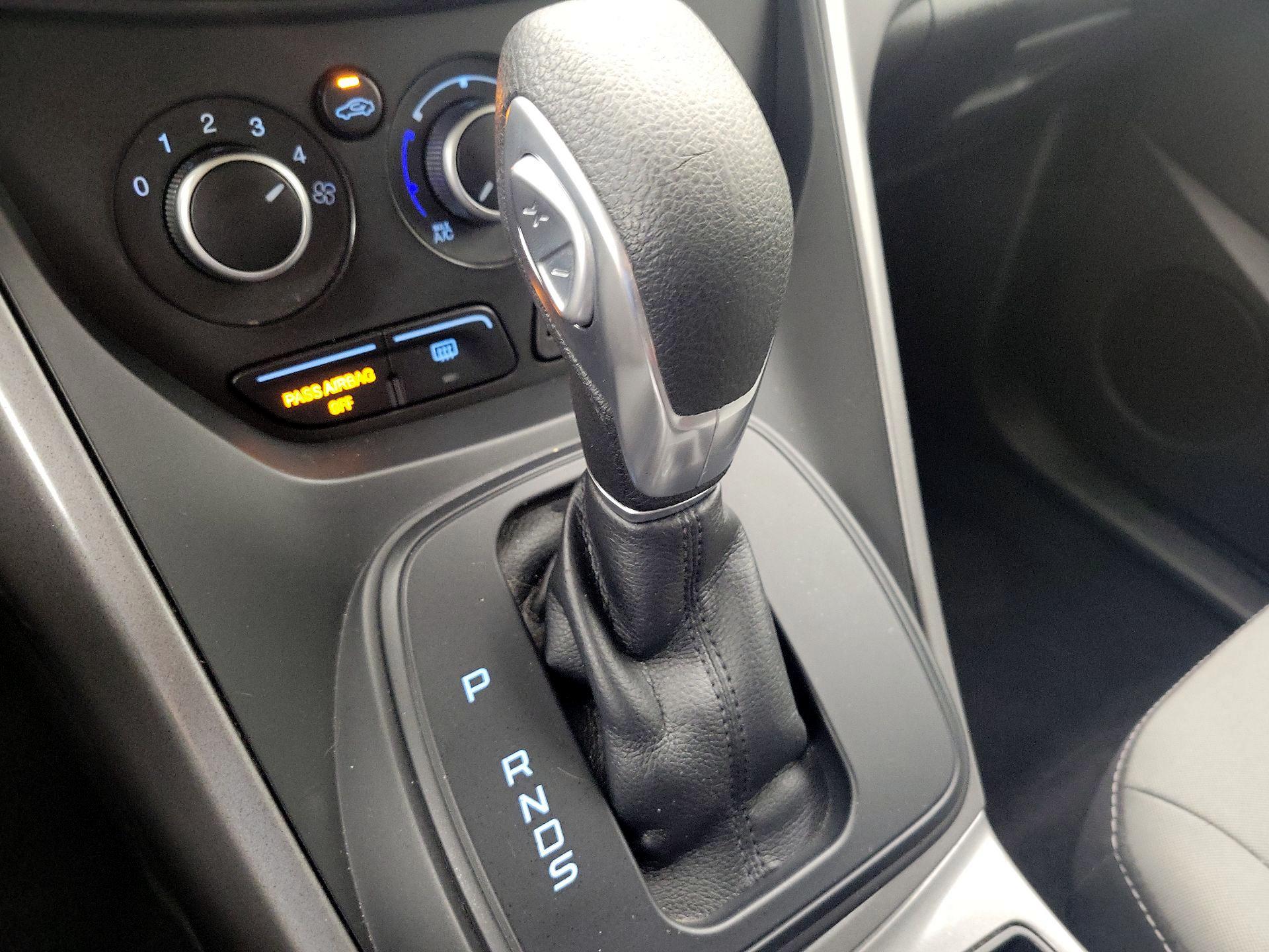 Thumbnail: 2016 Ford Escape - 17