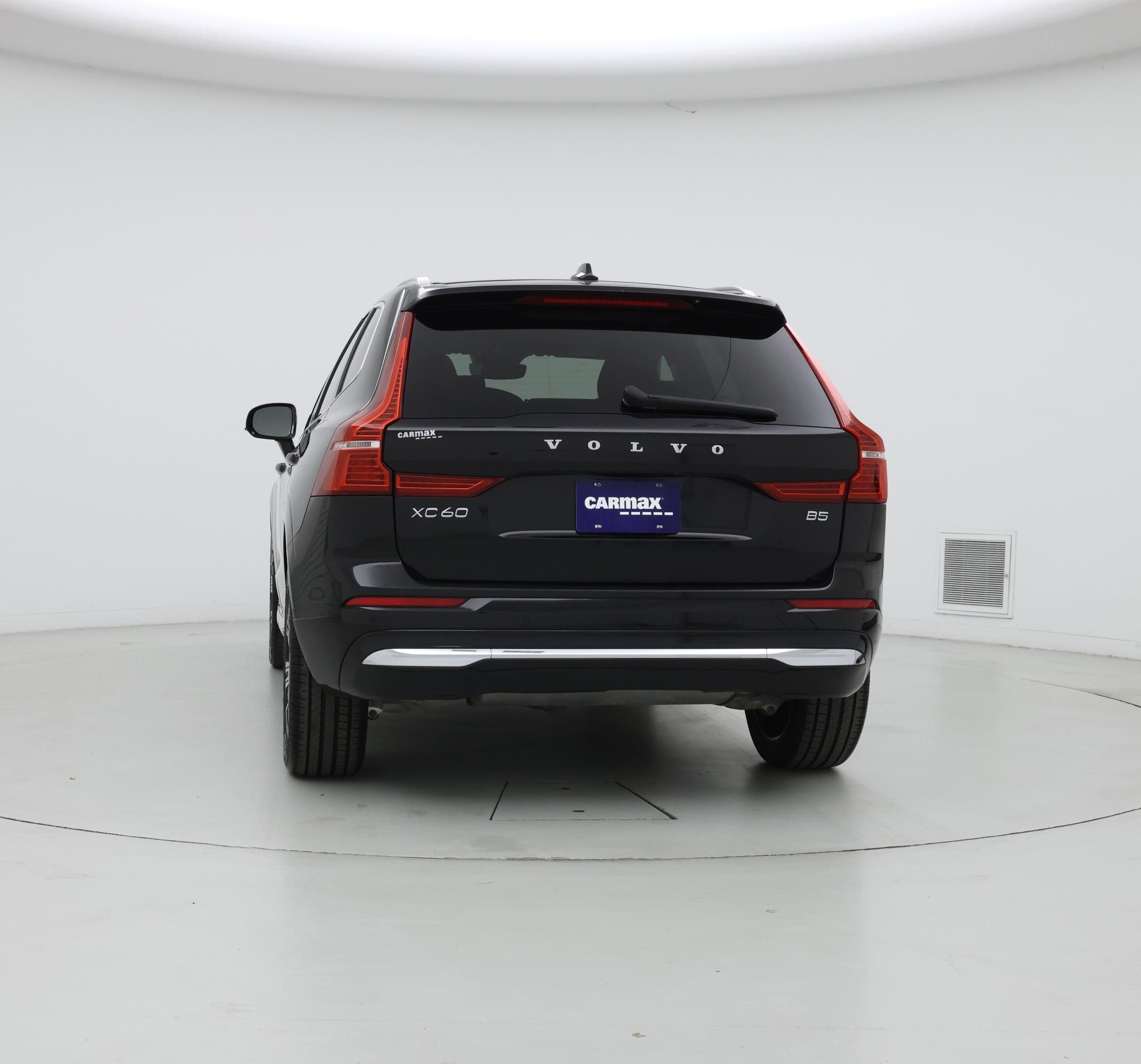 Thumbnail: 2022 Volvo XC60 - 6
