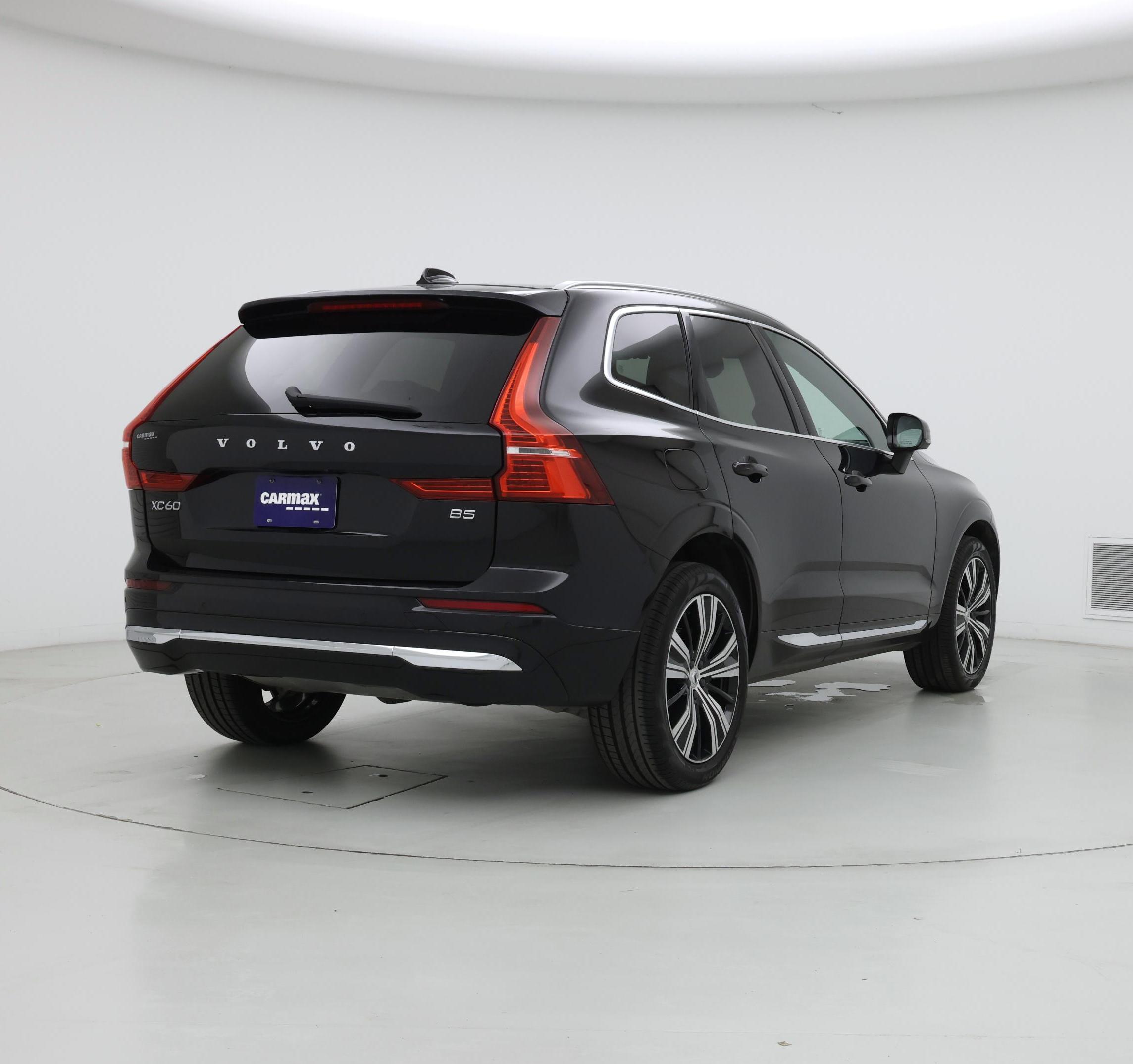 Thumbnail: 2022 Volvo XC60 - 8